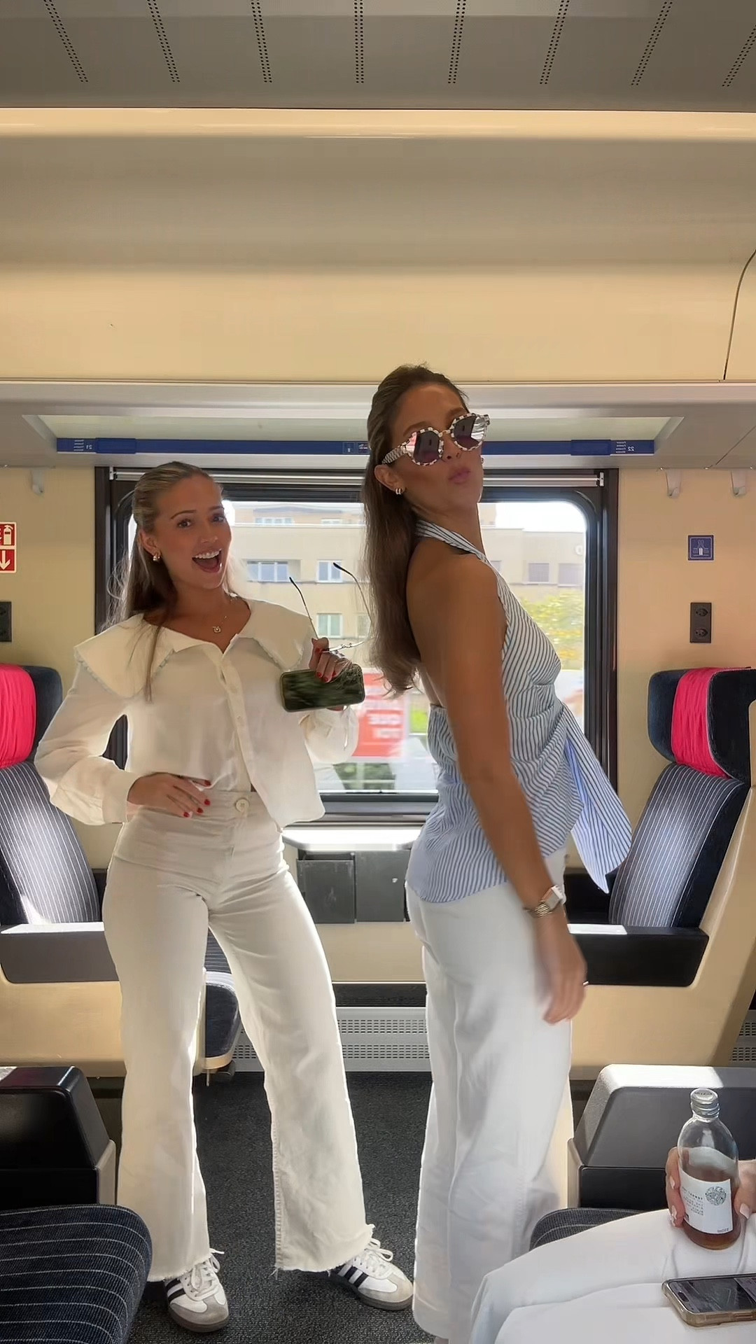 OOTD in Switzerland🇨🇭🩵

#LTKU #LTKStyleTip #LTKFindsUnder50