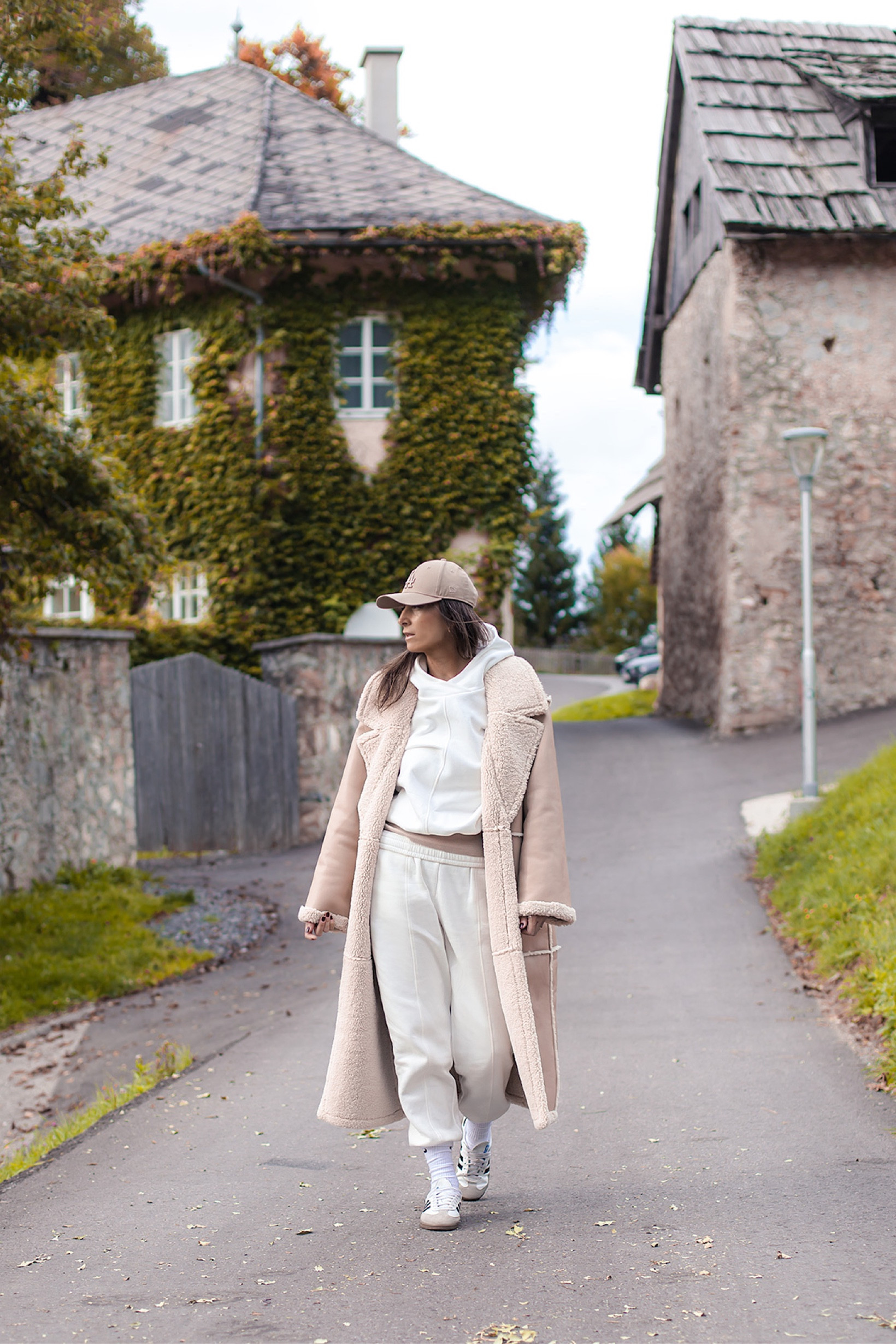 Embracing the warmth of oatmeal hues on a cool autumn day with this timeless, vegan leather coat, relaxed-fit loungewear & sambas. 

#LTKxadidas 

#LTKstyletip #LTKeurope