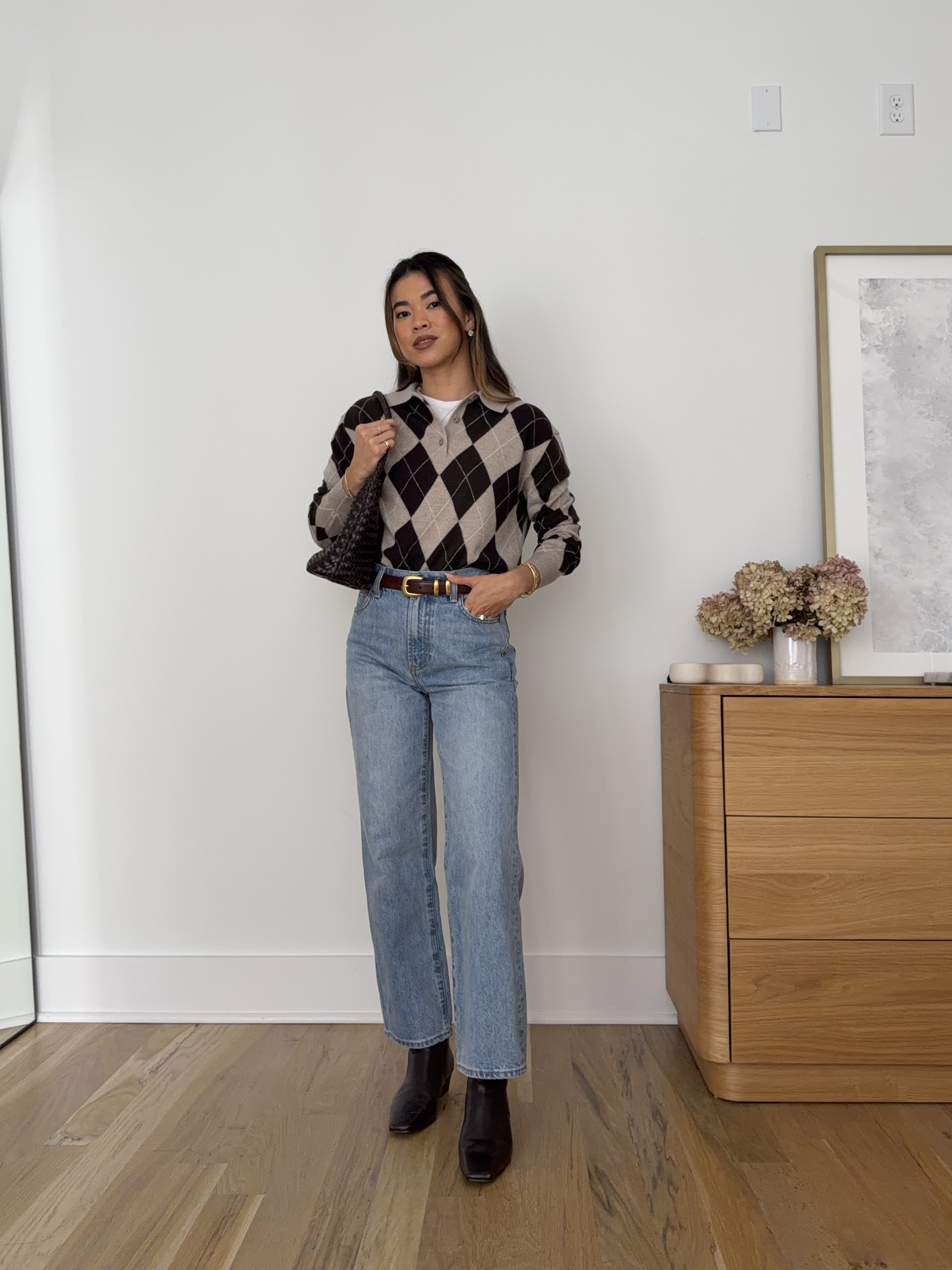 Fall outfit inspo. This @Aritzia belt and jean combo is amazing!

Sizing info:
-Aritzia Bare Merino Wool Aspect Polo Sweater (Size XS in h nd tpe/cc nb brwn)
-Aritzia Denim Forum The Farrah Hi-Rise Wide Ankle Jean (Size 23 in 7 Years Bleu Taboo) 
-Aritzia HomeStretch Smooth Tune T-Shirt (Size Small in White) 
-Aritzia Legendary Solid Brass Leather Wide Belt Size XS


Aritzia best sellers, best pieces from Aritzia for petite, Aritzia denim for petite, what pants from Aritzia will fit if youre petite, Petite style guide, how to dress if you’re petite, Petite style, petite fashion, mom outfit, mom style, petite pants, petite outfit ideas, petite outfits, best pants for petite, petite denim, fall style, fall outfits, autumn outfit, vacation outfits, Aritzia denim for petite, Aritzia try on, fall sweater, aritzia sweaters

#LTKootd #LTKSeasonal #LTKPetite
