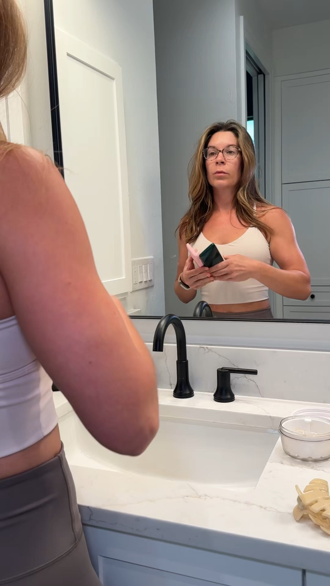 My quick morning routine before a Pilates class - linking my skin routine and my favorite workout top! Someone asking me if this was born primitive - it’s AMAZON and half the price ❤️ 

I am wearing a size medium in the color nude and I’m definitely buying every warm autumn color 🤣