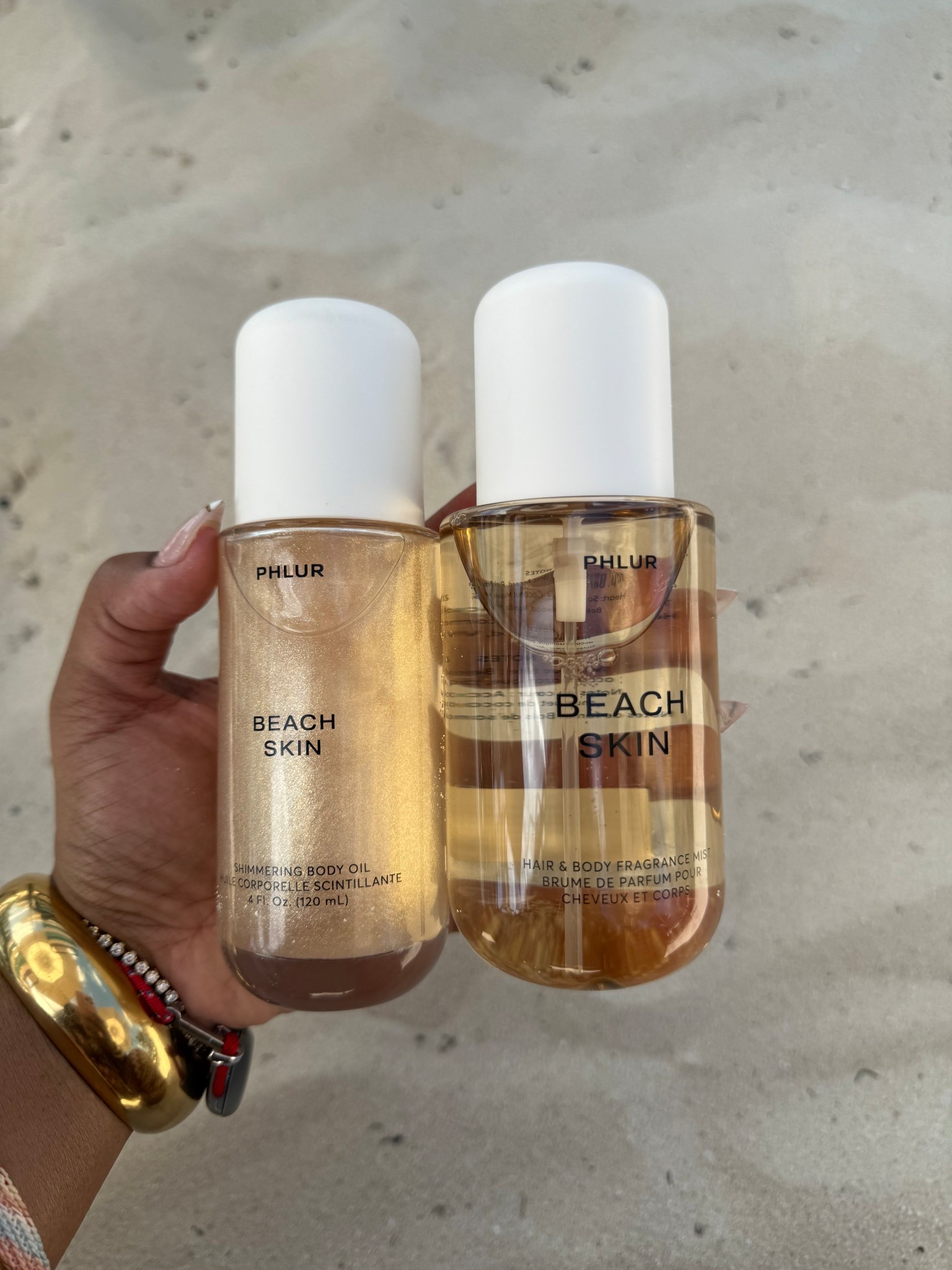 Linking these summer essentials from @PHLUR 

Top: Bergamot, Salted Tiare Flower, Pink Pepper
Heart: Coconut Milk, Lily of the Valley
Base: Sandalwood, Vanilla, Musk

#LTKBeauty #LTKOver40 #LTKTravel