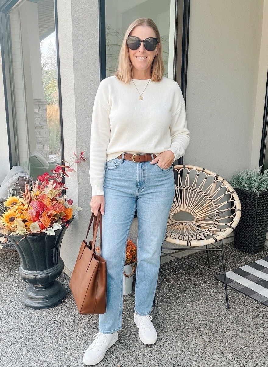 Casual Fall style

A good pair of jeans is a must for any wardrobe 

Jeans outfit, fall sweater, fall outfit, style over 50, weekend outfit, elevated casual look

#LTKfall #LTKjeans #LTKstyletip
