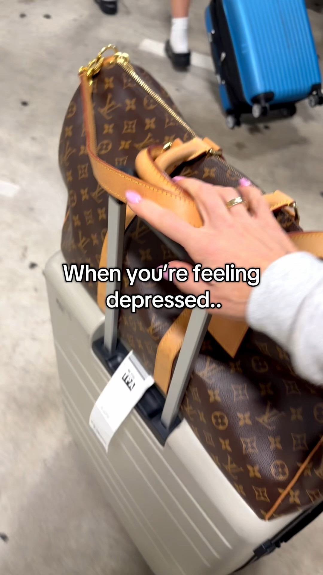 My new go-to suitcase that fits EVERYTHING and opens from the top, so you don’t have to flop open your huge suitcase in small hotel rooms!! 

Plus it has a combination lock and smooth wheels 😍

I linked it from Amazon below! 

#LTKKids #LTKmomlife #LTKTravel