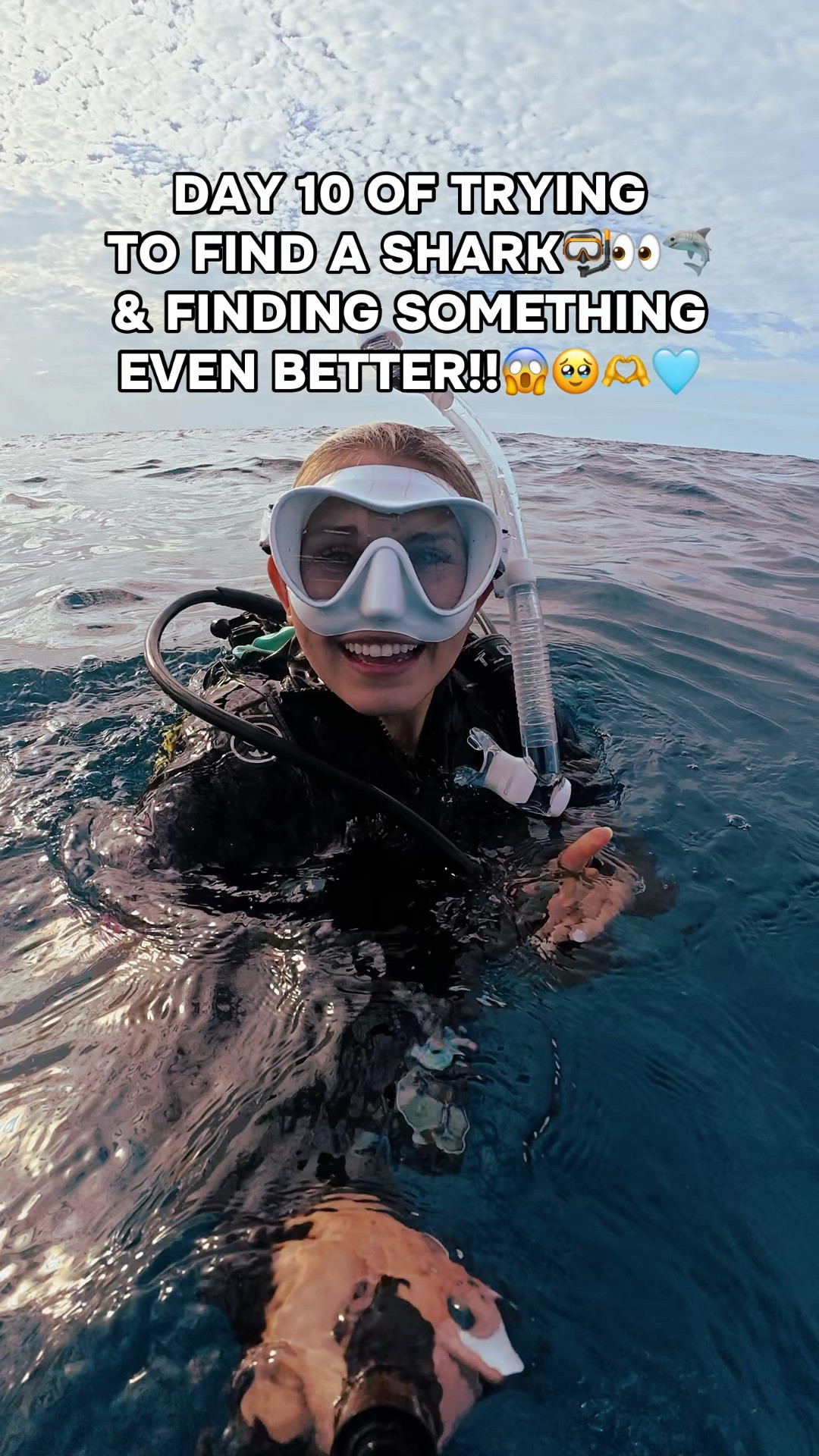 I WAS SPEECHLESS😱🥹😭 I can’t believe we found her!! 

We are out with @divers_den on a 3-day liveaboard! BEST WAY to explore The Great Barrier Reef!🩵🪸🤿

@renee_mackenzie 🩵

#ocean #scubadiving #australia #wildlife #marinelife