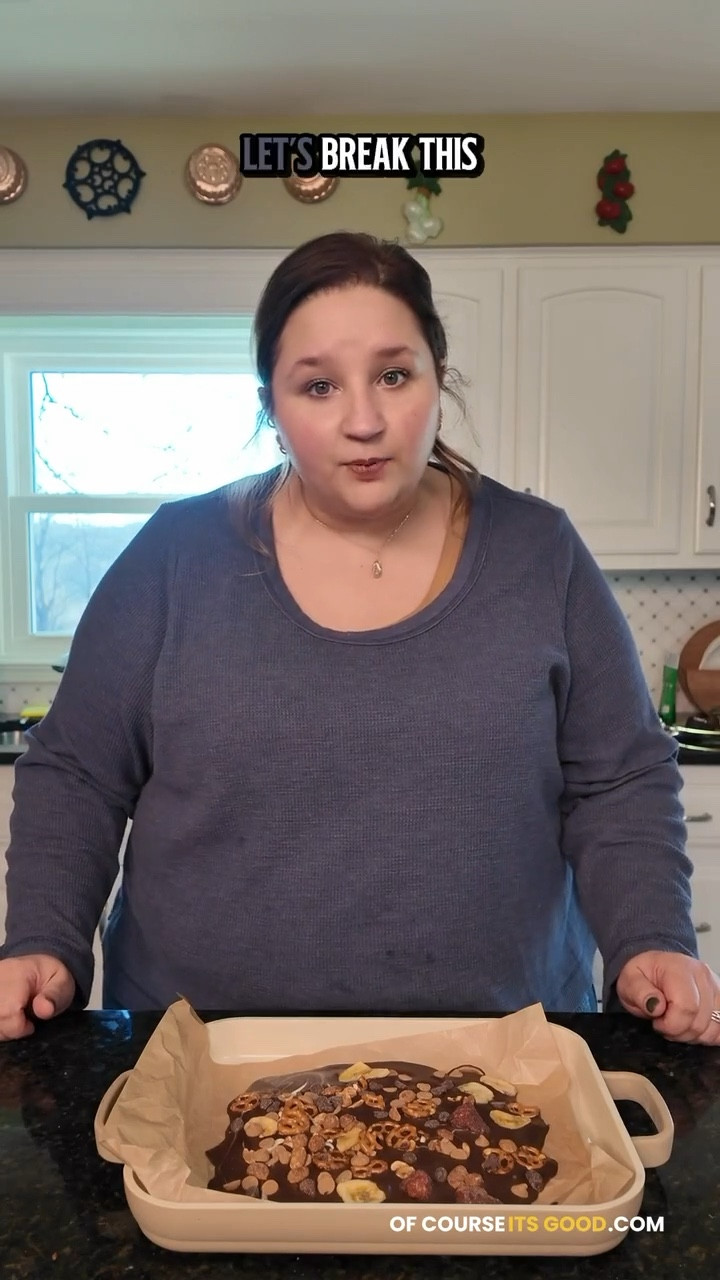 OF COURSE IT’S GOOD 👩🏻‍🍳 FULL VIDEO | PBJ Trail Mix Bark 🥜


Full recipe: ofcourseitsgood.com

#LTKvlog #LTKfoodie #LTKHome