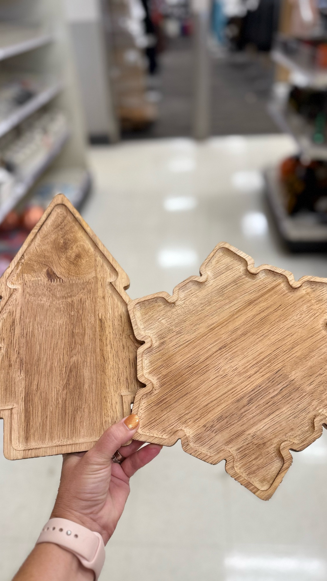 I found these super cute small Tree and Snowflake charcuterie boards!!!! These would be perfect for the holidays!!!! 

#LTKFindsUnder50 #LTKSeasonal #LTKHome