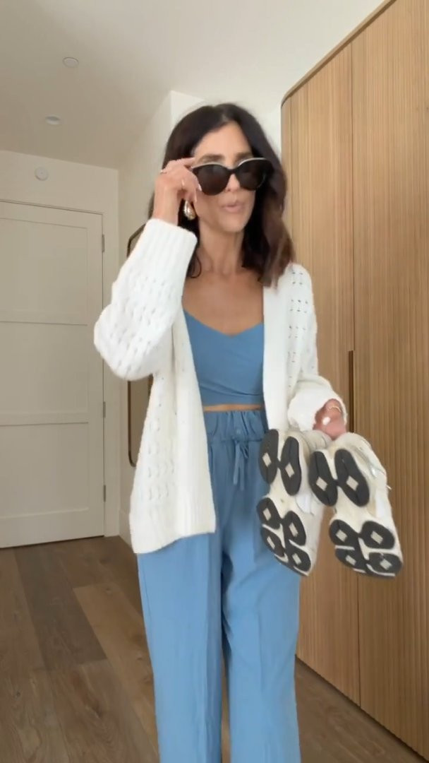 The flowyness on these pants is amazing! I’m just shy of 5-7” wearing the size S pants, M sports bra and XS/S cardigan. #Target  #activewear #stylinbyaylin 

 #LTKootd #LTKActive #LTKOver40