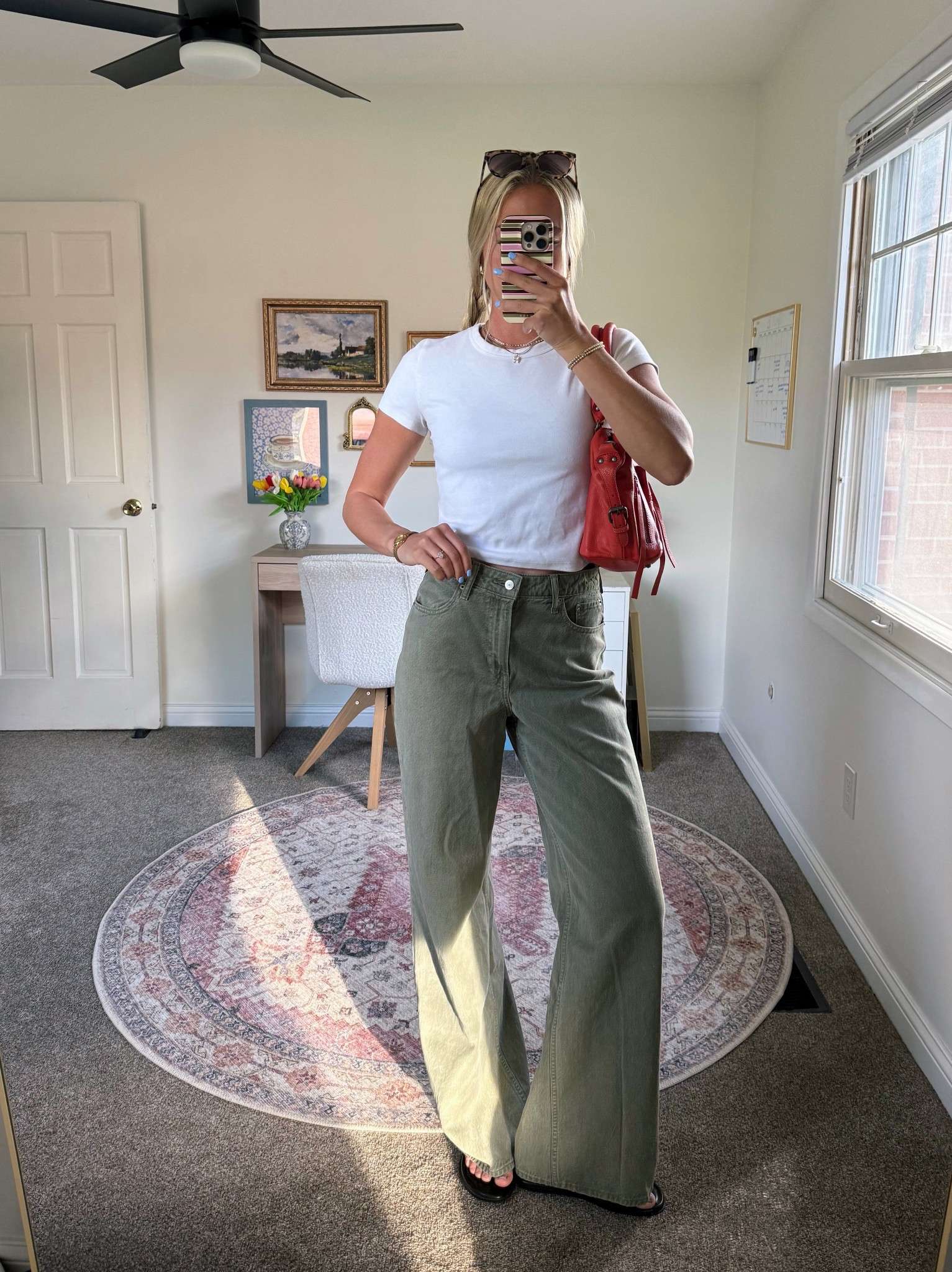 Simple outfits = the best outfits 

#LTKootd