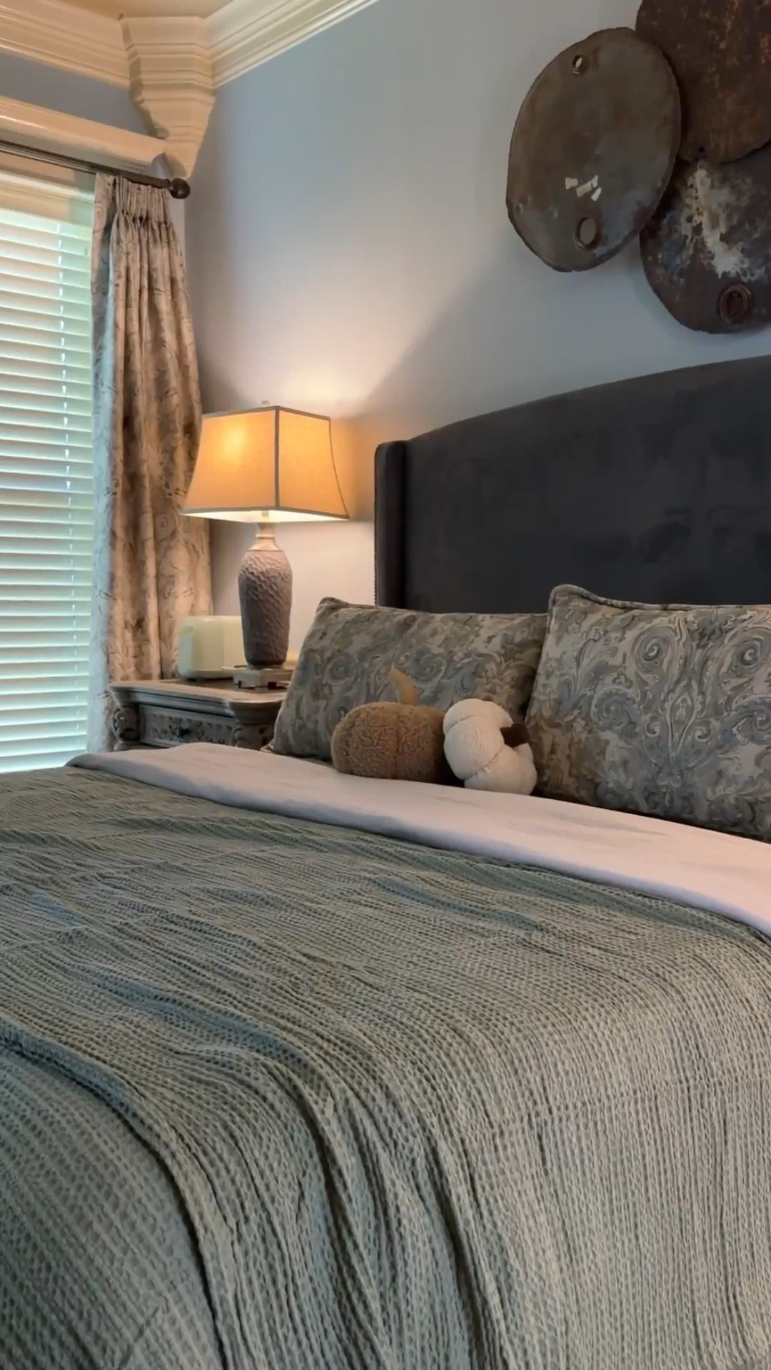 Fall decor, fall home, home decor, fall bedding, Halloween, aesthetic home 

#LTKFindsUnder50 #LTKHome #LTKSeasonal