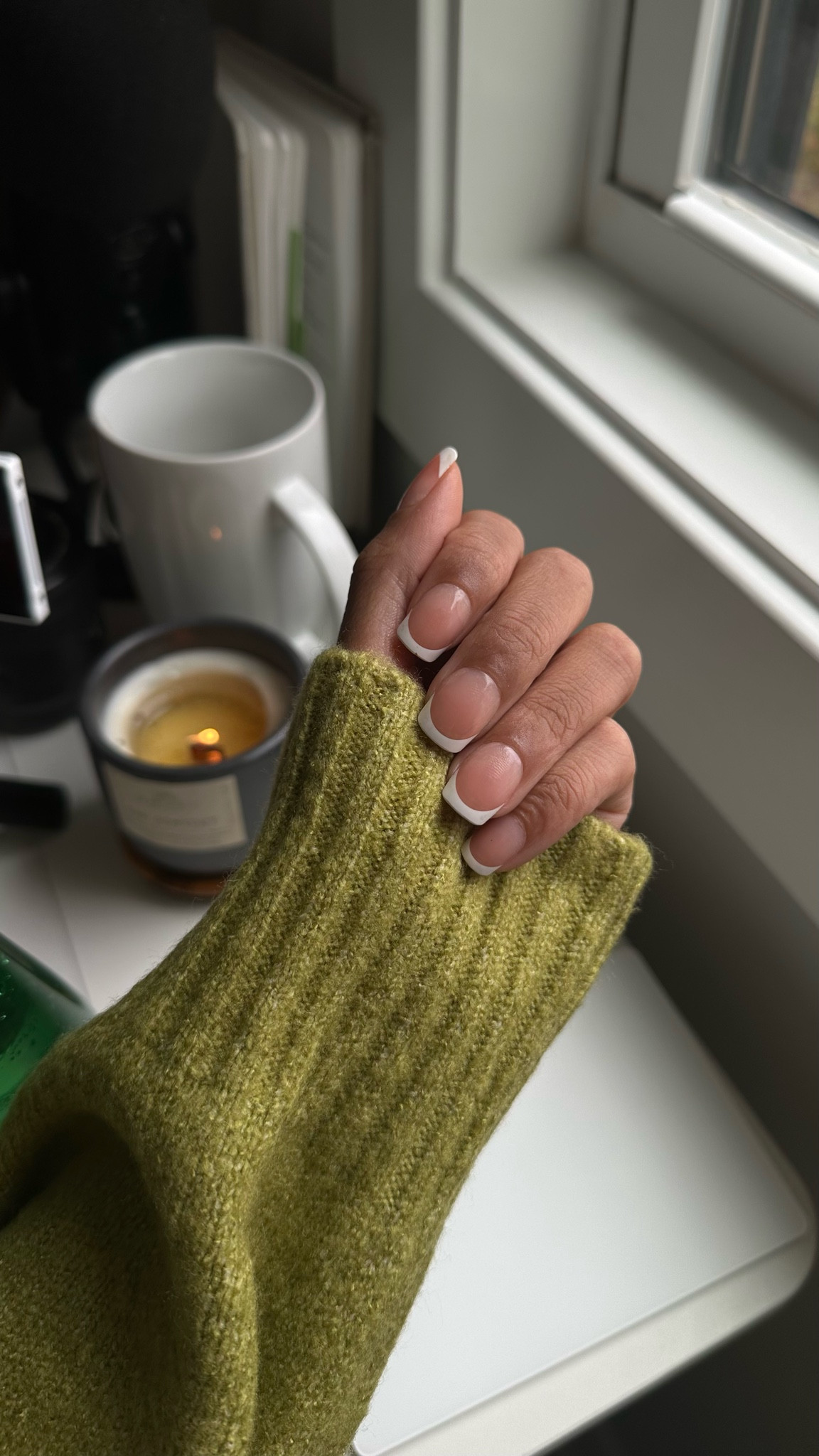 these press on nails look too real ✨🤍  KISS 