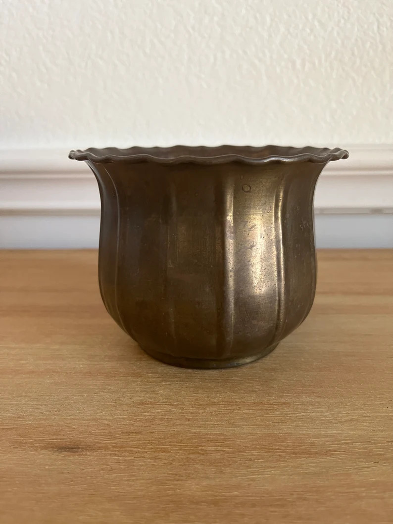 Vintage Scalloped Brass Planter Tulip - Etsy | Etsy (US)