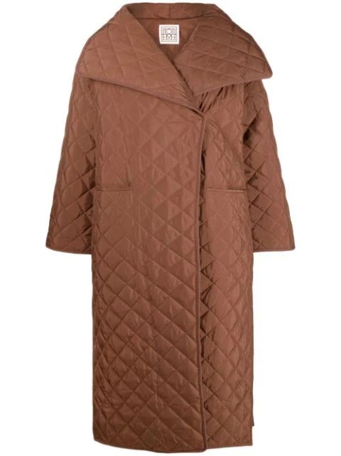 TOTEME Signature Quilted Oversize Coat - Farfetch | Farfetch Global