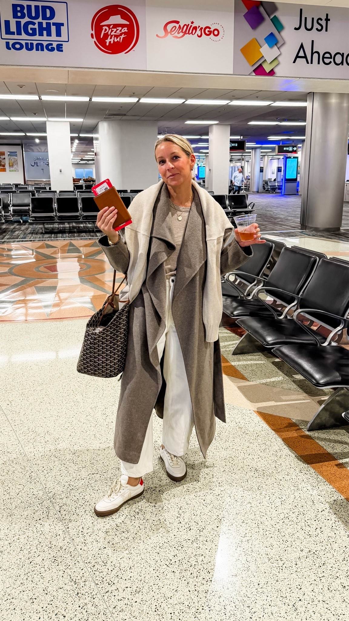 Airport rose and Nathan’s. 🤌🏼 
Jack said I looked like London and so I feel like I nailed it. 😂
Medium jacket, sweater and tee. Size 8 jeans.

#LTKdayinmylife #LTKTravel #LTKootd