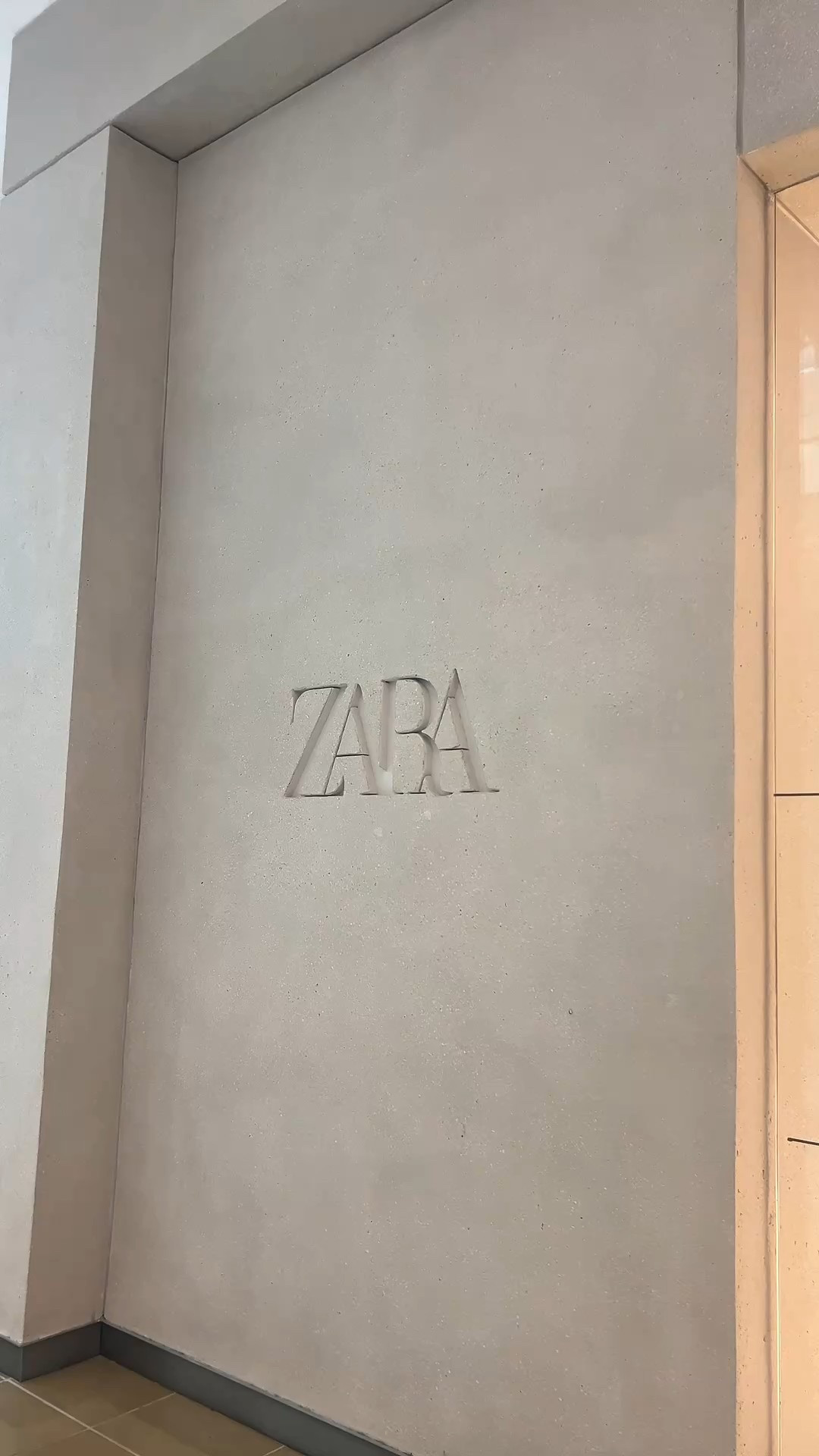 30 minutes. $200. Zara.

Built this around the belt for a day party.

Petite curvy girls — are we wearing this? 

#LTKvlog #LTKgrwm #LTKootd