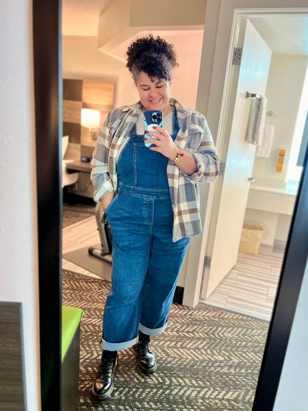 My teenage self is so happy to be wearing overalls, combat boots, and a flannel. :) 

These overalls come in different washes and in sizes 00-40! Plus they are marked down to $99 today only!

#USPartner #gifted

DISCLOSURE: in addition to receiving the overalls as a gift for being a member of the Universal Standard In(clusivity) Crowd, I also got the flannel and boots for free in exchange for my honest review .

#LTKsalealert #LTKSeasonal #LTKmidsize