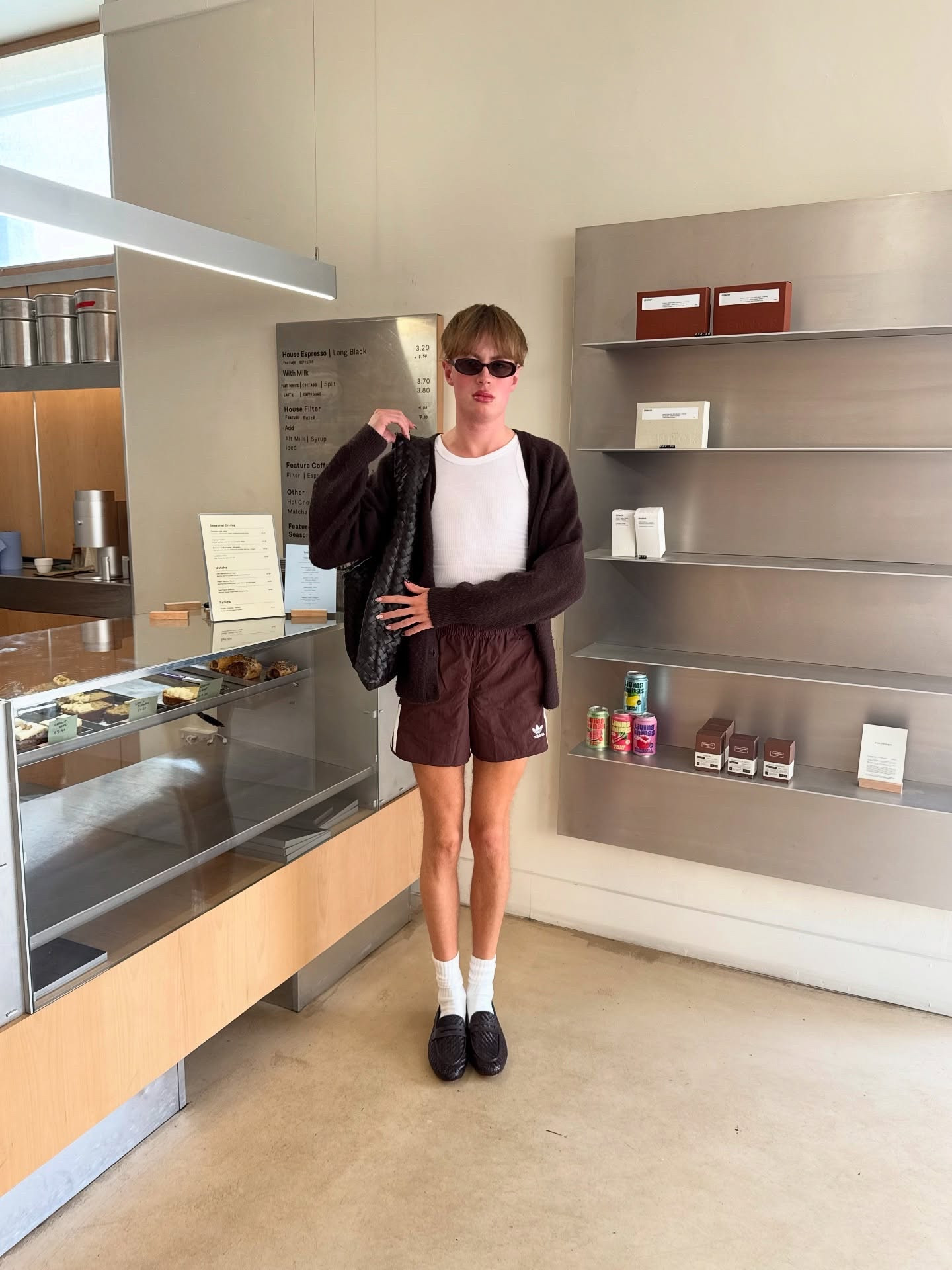 last little pocket of summer @asos ad

#autumnoutfitideas #adidasshorts #neutraloutfits #polkadotnails #autumnalnails