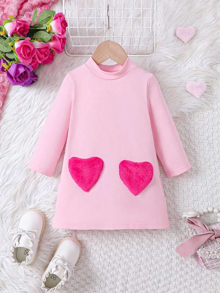 Baby Girls' High Collar Heart Furry Pocket Dress | SHEIN