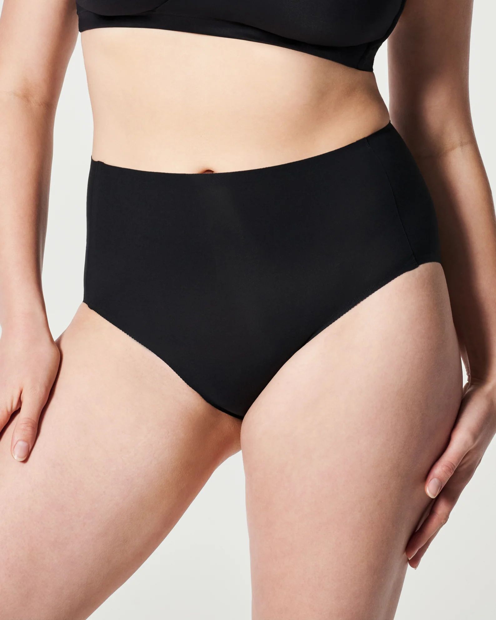 Fit-to-You Superlight Smoothing Brief | Spanx