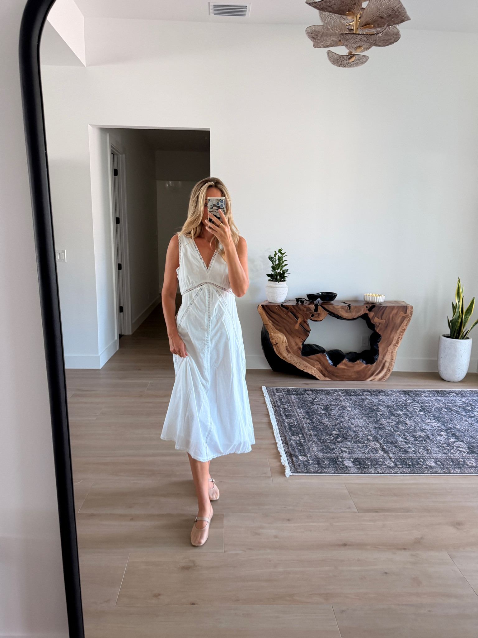 Size small look for less white target dress

#LTKgrwm #LTKootd #LTKSaleAlert