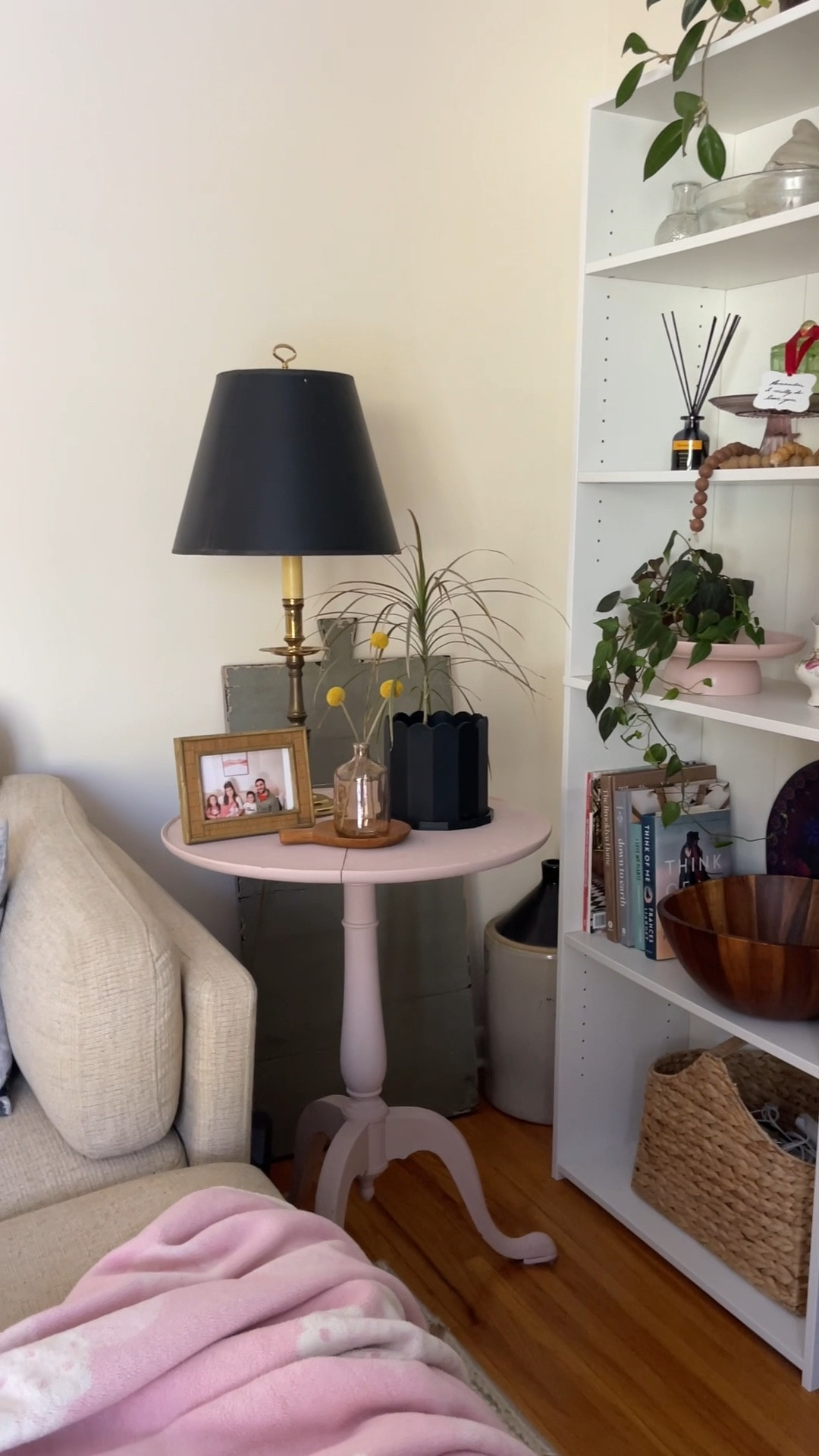 Hiding cords with a big vintage board

#LTKstyletip #LTKfindsunder100 #LTKhome