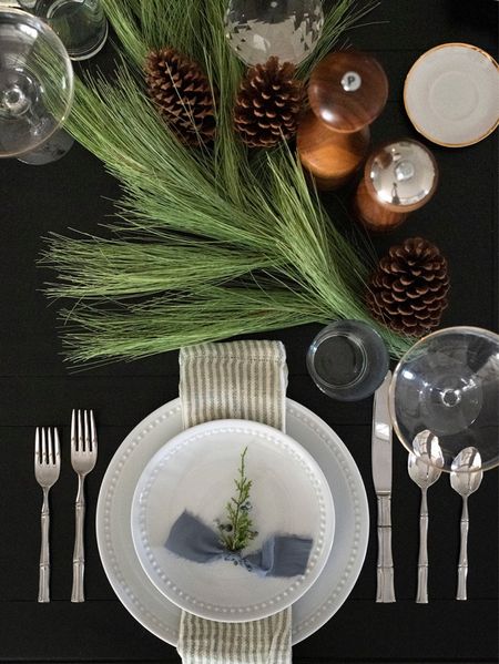 Holiday table setting essentials… 

#LTKparties #LTKHoliday #LTKhome