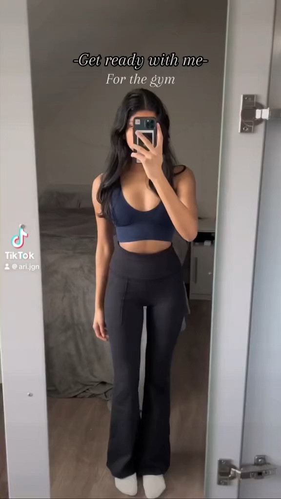 Gym outfit grwm

#LTKActive #LTKfitness #LTKstyletip