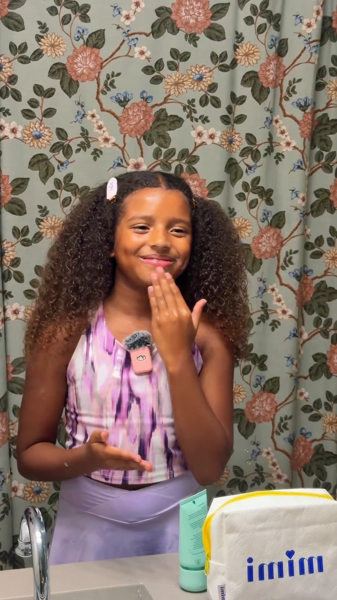 Hi guys! Introducing Giana, she’s 10 years old. Anyway, she really wants to create content by herself now.
Soooo I finally caved, and here we go!✨

Thank you @Mimibeauty.us  for sending Gigi this special PR package, she’s so happy 🥰

#kidinfluencer #mimibeauty #dallasinfluencer #curlyhair #afrolatina

#LTKdayinmylife #LTKgrwm #LTKKids