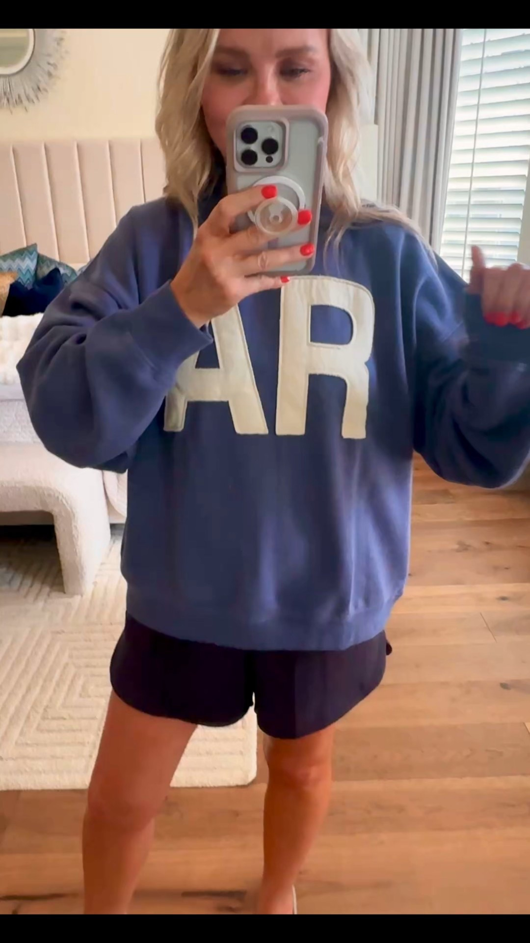 How cute are these State of Mine sweatshirts? They come in sizes XS-2XL. I have on an XL for size reference. I like my sweatshirts oversized. Get them now at Sam’s Club for $14.98 ⭐️