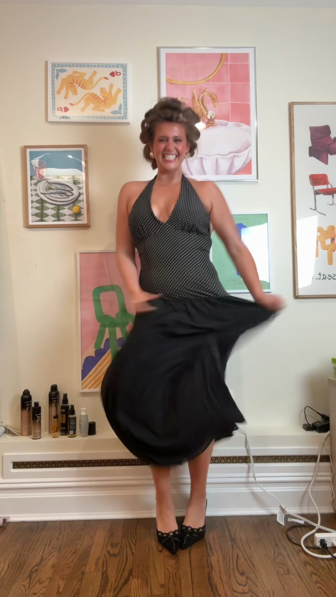 Such a cutesy and fun dress for summer!! Polka dots foreva