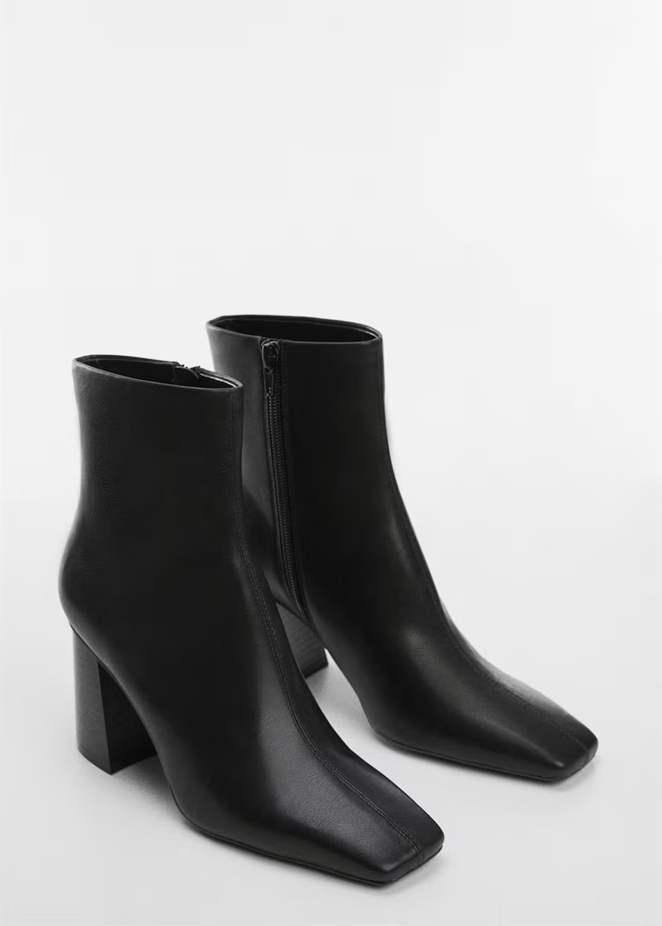 Block ankle boots with square toe | MANGO (UK)