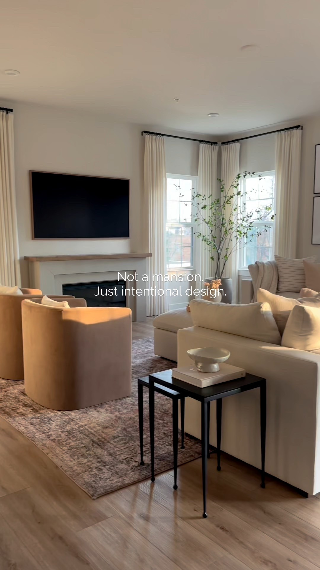 Neutral, timeless, and classic interior design
#livingroom #entryway #diningroom #neutraldecor #bedroom #homedecor 

#LTKHome