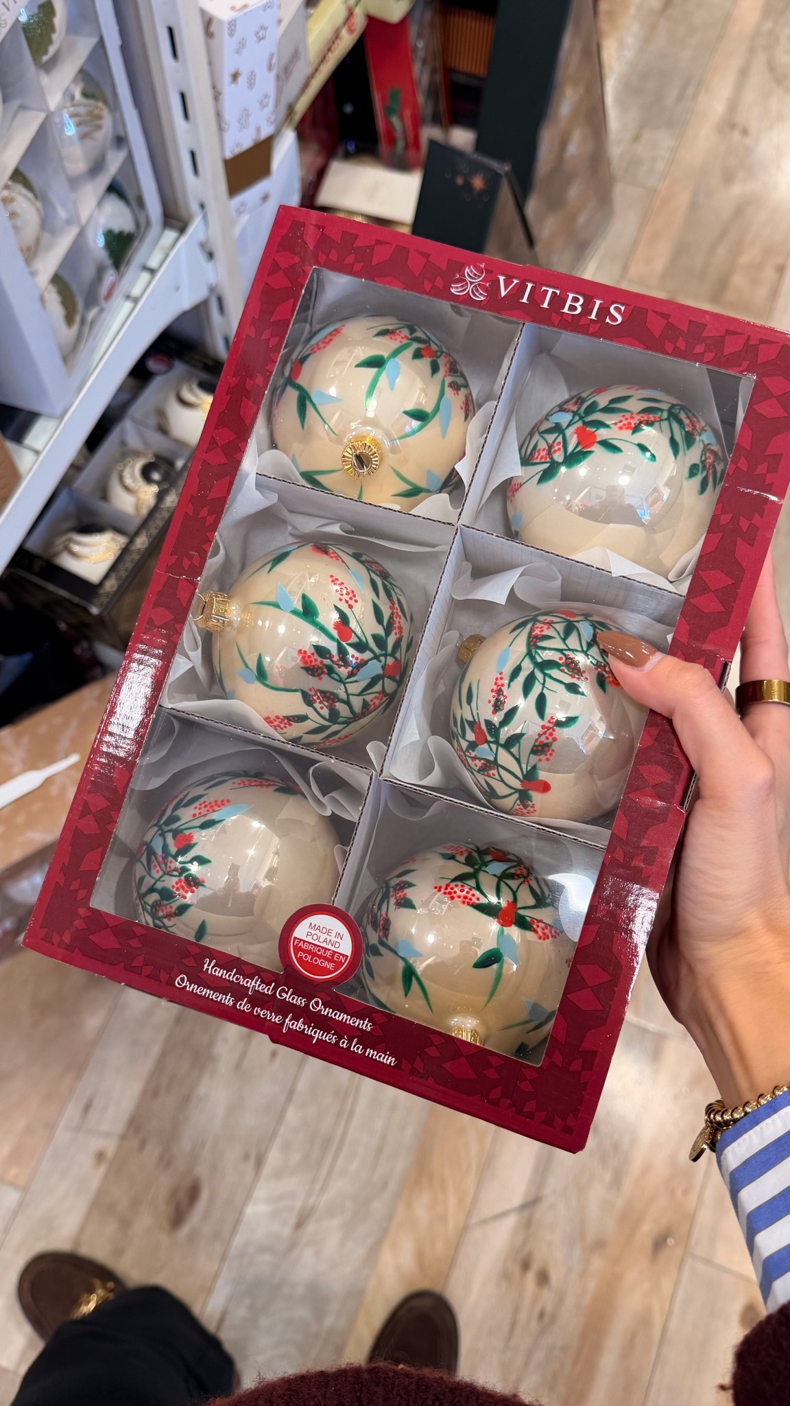 Beautiful glass ornaments 🌲🎄

Christmas decoration, holiday decorations, Christmas tree decor, holiday decor 

#LTKHoliday #LTKHome #LTKSeasonal