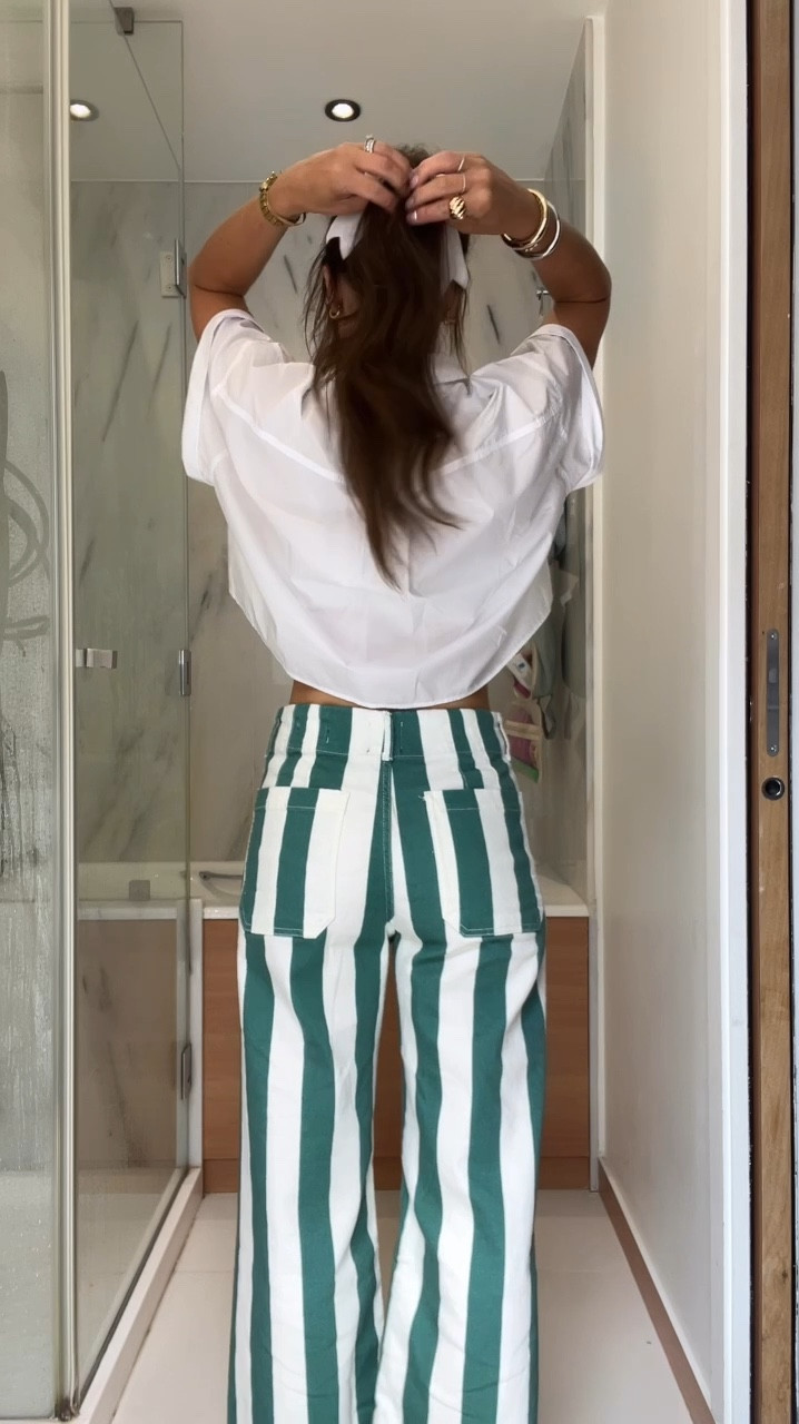 Pants: Order 1 size up, they run small 
Top: @Zara ‘Crop poplin shirt’ wearing small 