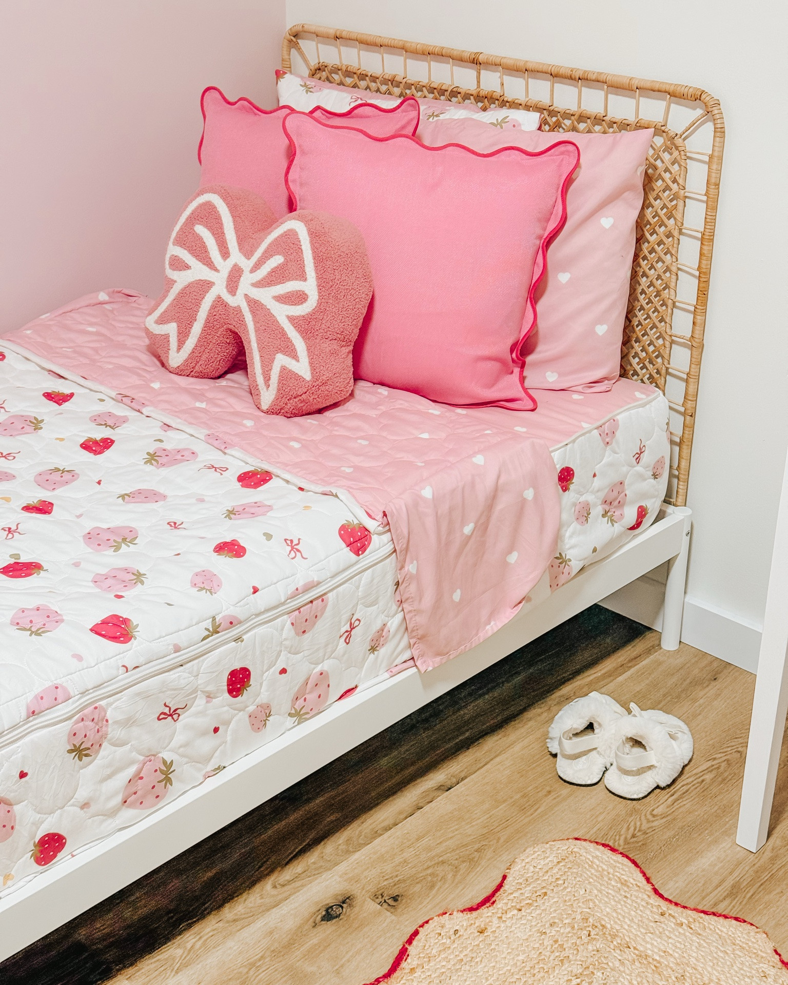Strawberries are just so fun and girly 🍓 the little bows just add to the cuteness. #strawberries #bows #girlbedroom #bedroomideas #roominspo #bedroominspo #girlsroom #homeinspo #homedecor #momlife #girlmom

#LTKKids #LTKHome #LTKmomlife