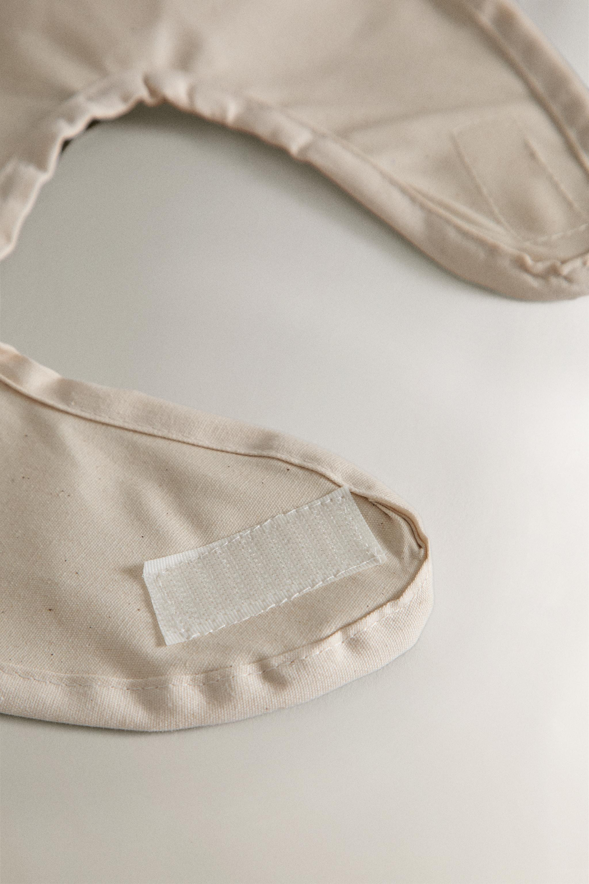 LE PETIT PRINCE CHILDREN'S RESIN-COATED BIB | Zara US