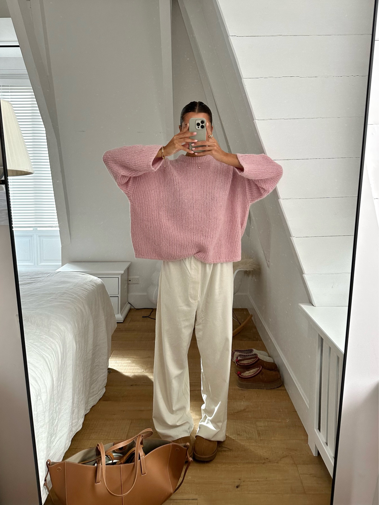 white loose fit pants