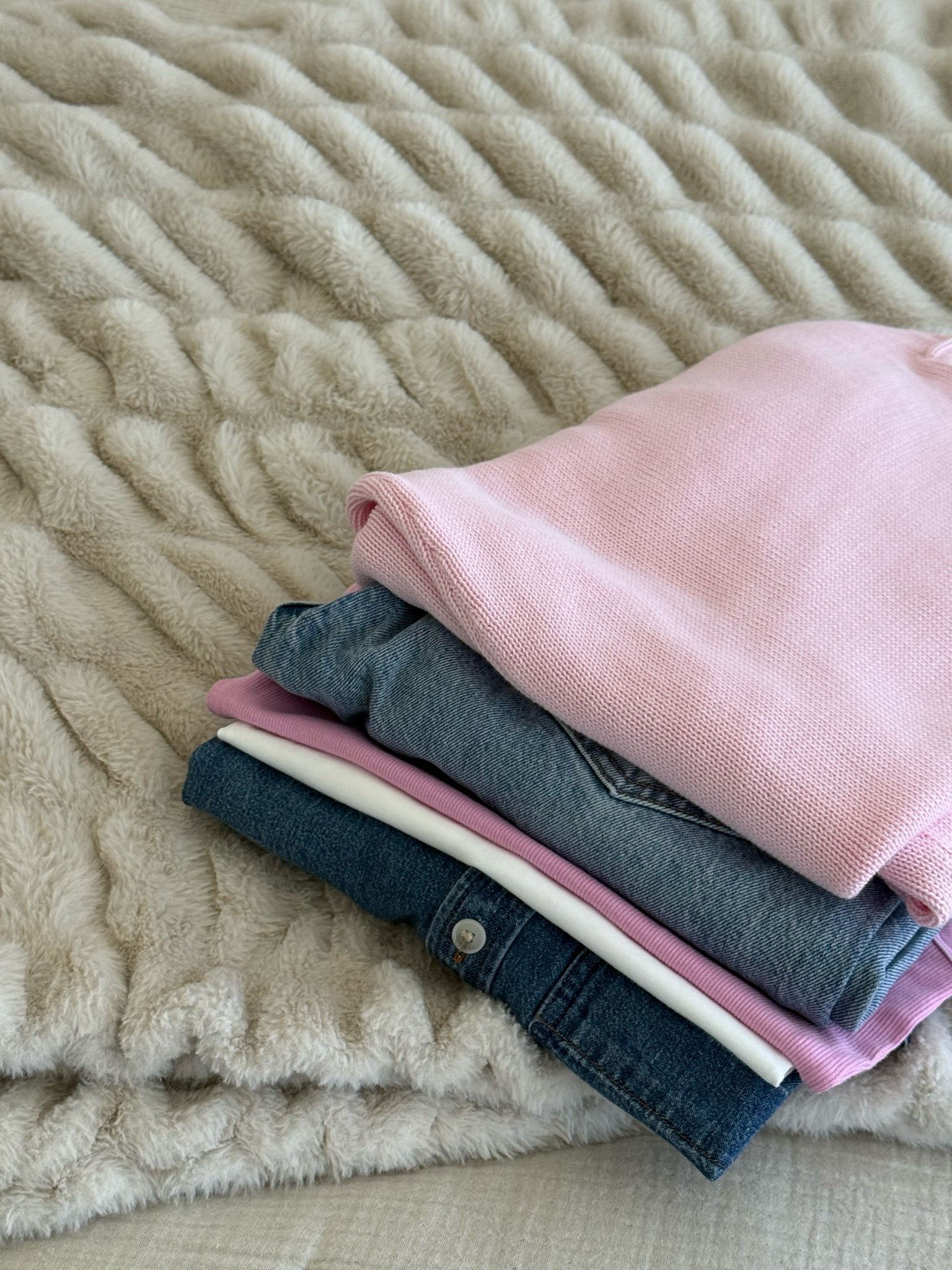 Size, XS & S 
Jeans 25
