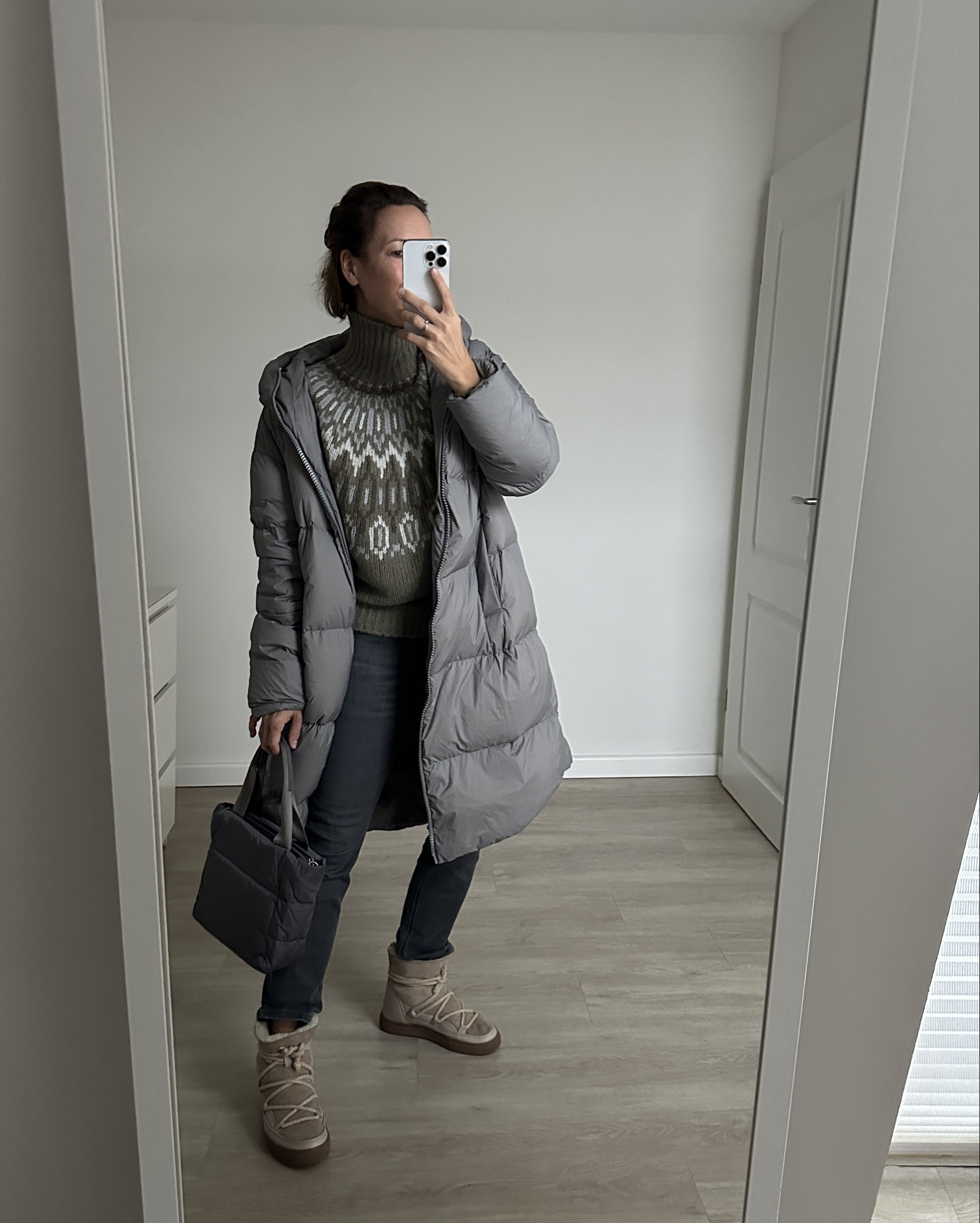 Norweger Pullover, Winter Boots & Daunenmantel

#LTKwinter #LTKstyletip #LTKdeutschland