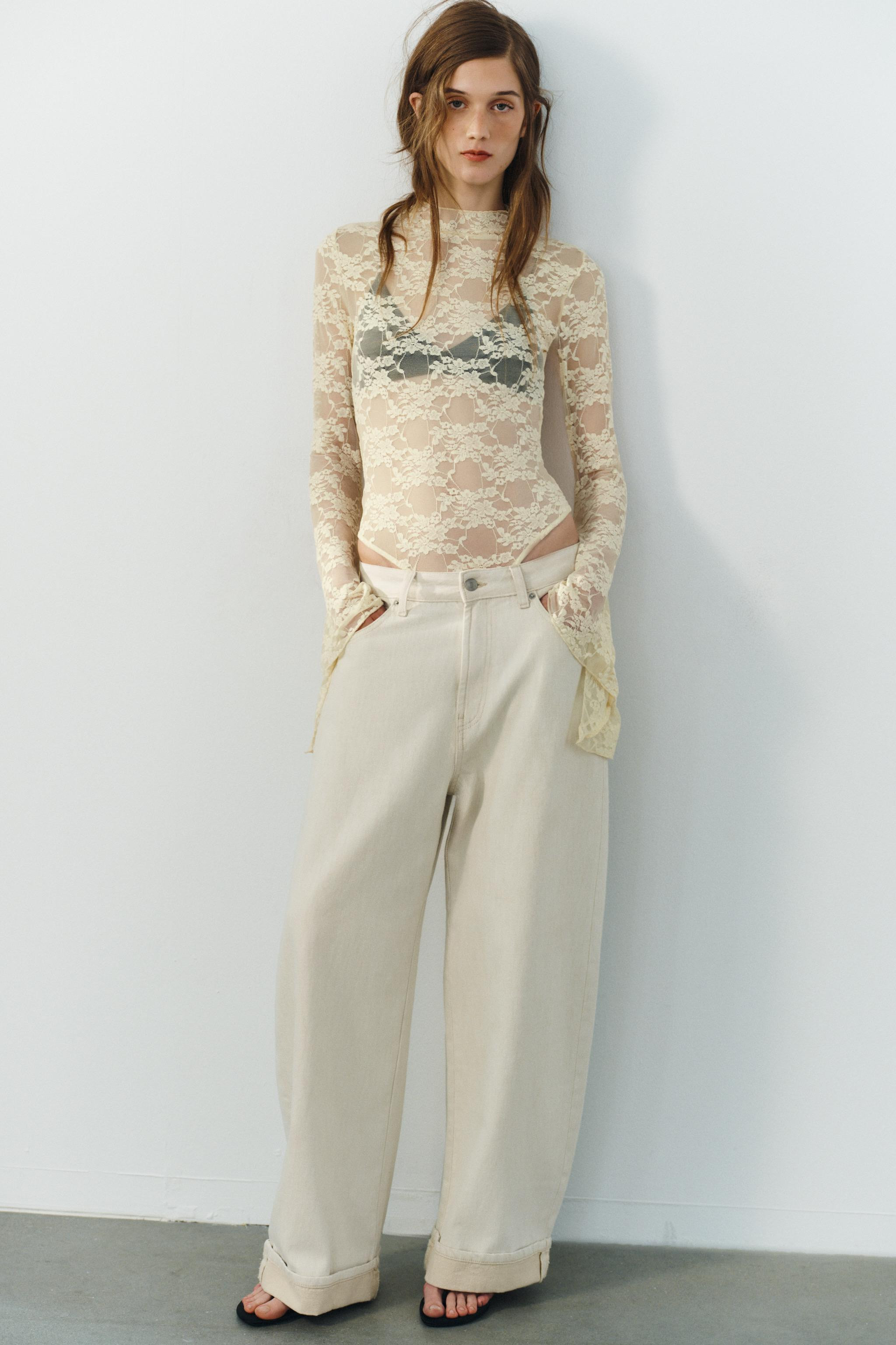 LACE BELL SLEEVE BODYSUIT | Zara US
