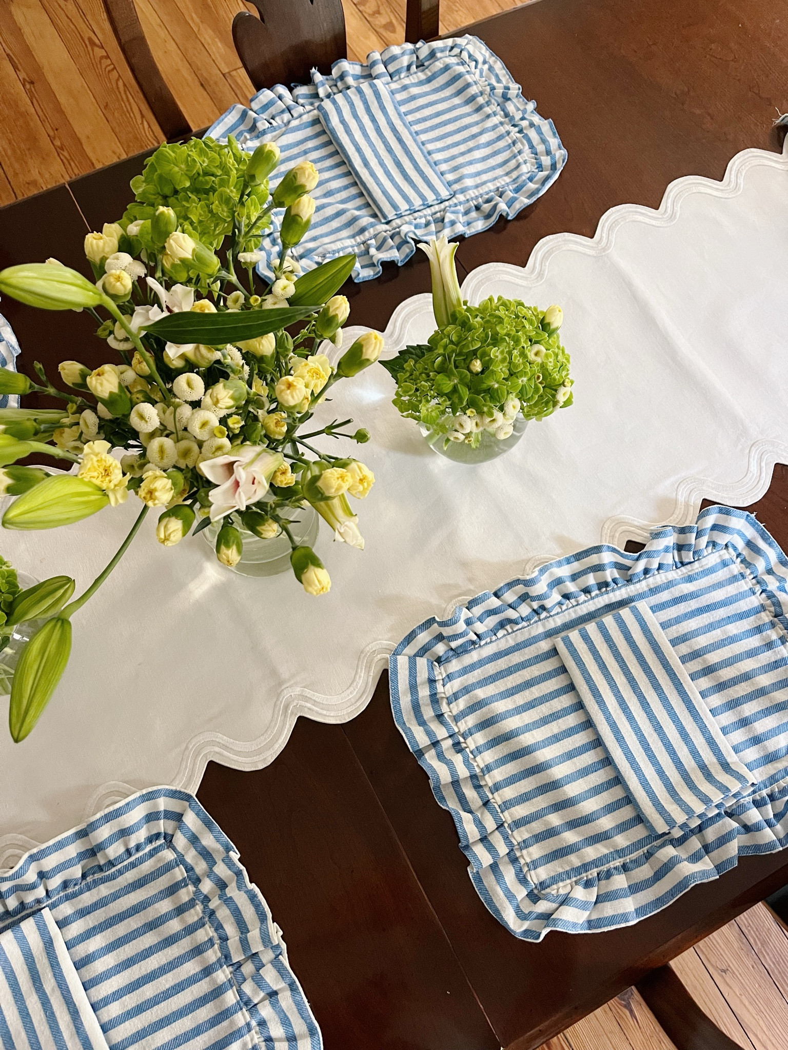 Striped linen placemats and napkins! These are SO cute and I want in all the different colors… very coastal vibe but still classic 🤍💙🤍 


// striped home decor, coastal grandmother style, dining table place settings, tablescapes, grandmillenial style, coastal home decor 

#LTKFindsUnder50 #LTKHome #LTKSeasonal