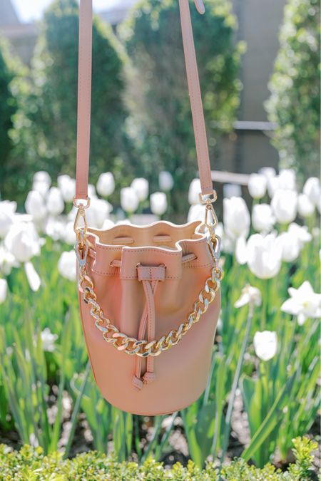 Bucket Bag // GIGi New York // Spring // Summer // 

#LTKitbag #LTKstyletip