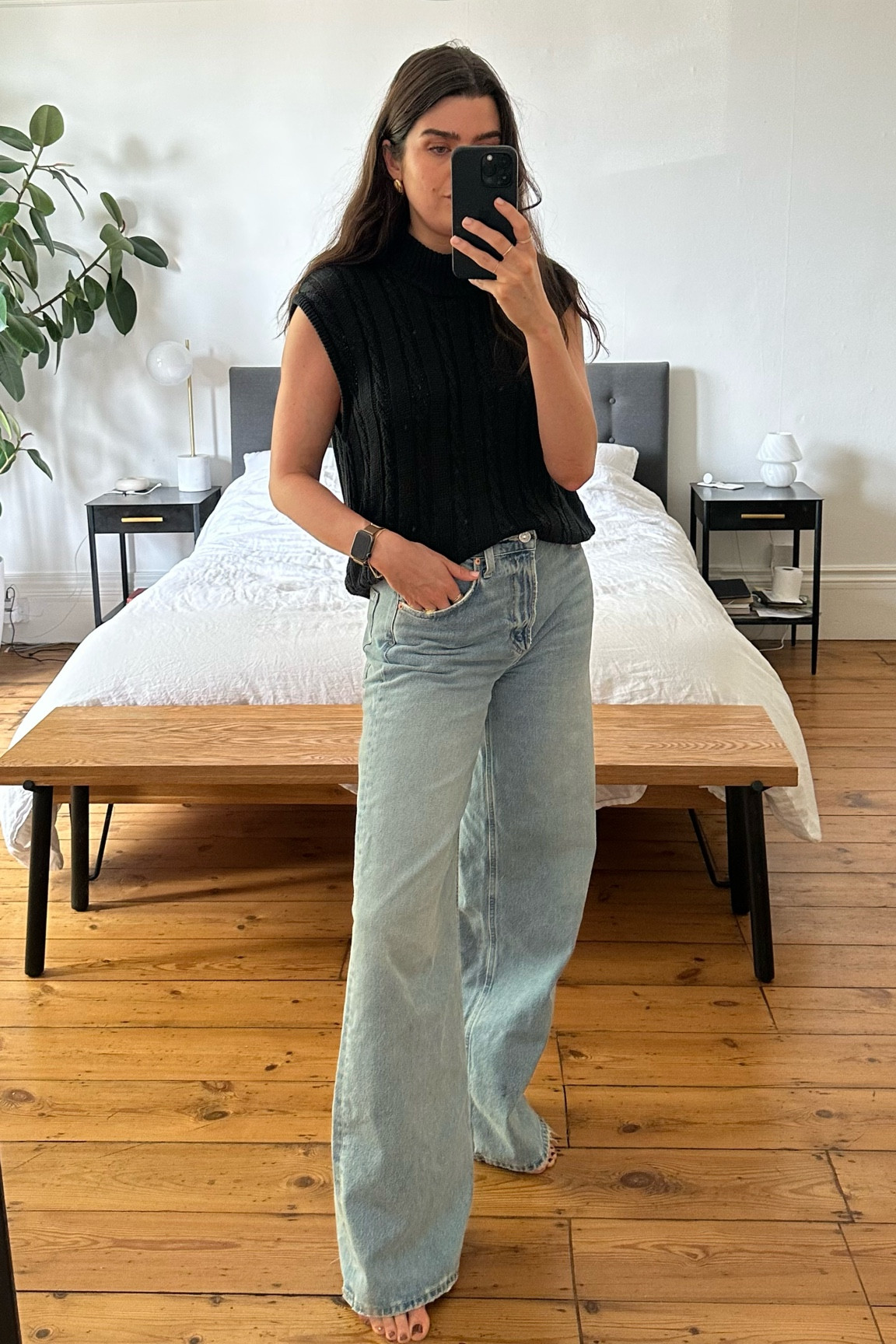 A knitted vest and wide leg jeans for autumn 🍁

#LTKstyletip #LTKSeasonal #LTKeurope