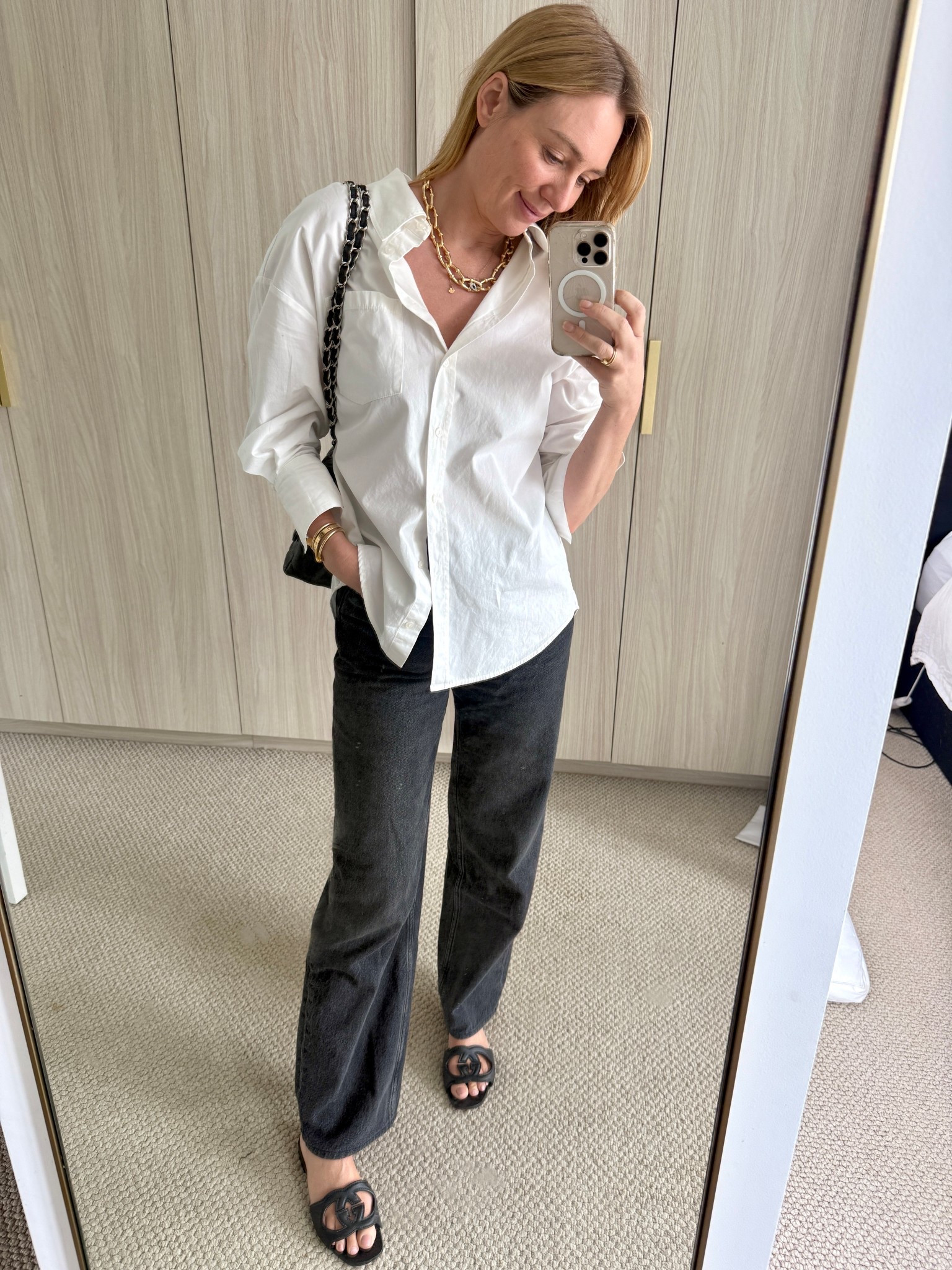 Keeping it simple today! Jeans and a classic white shirt. Black and white. 

#LTKstyletip #LTKnewzealand #LTKaustralia
