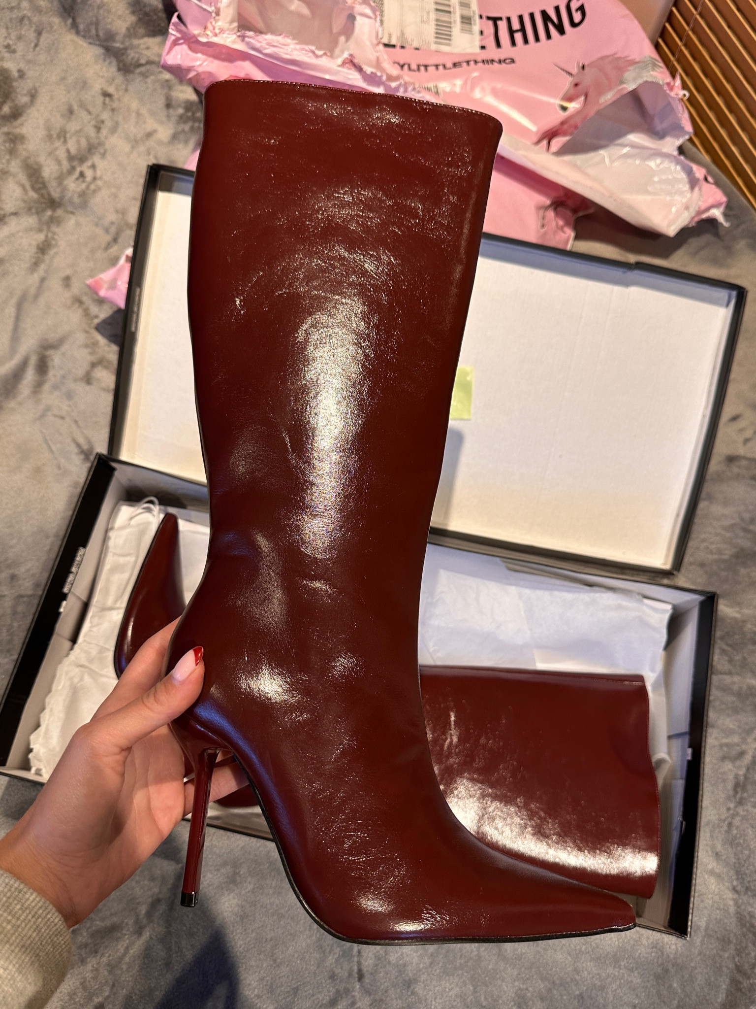 The burgundy boots of my dreams 🍇

#LTKautumn #LTKuk #LTKstyletip