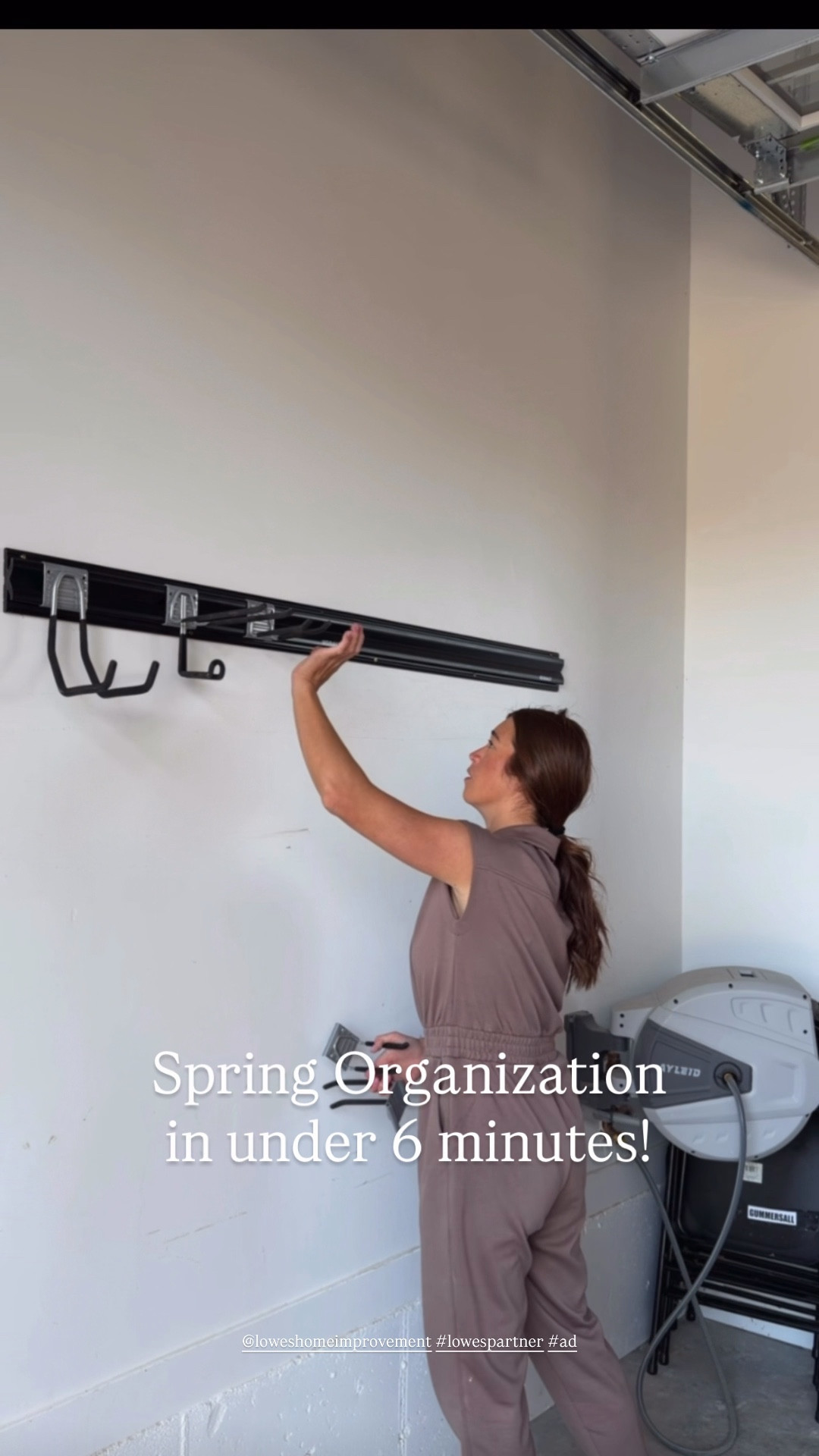 #ad Spring cleaning in full swing here. Finally getting a spot for all the bulky things with this K Wall system. Best part is it only took 6 minutes! 
@loweshomeimprovement #lowespartner 