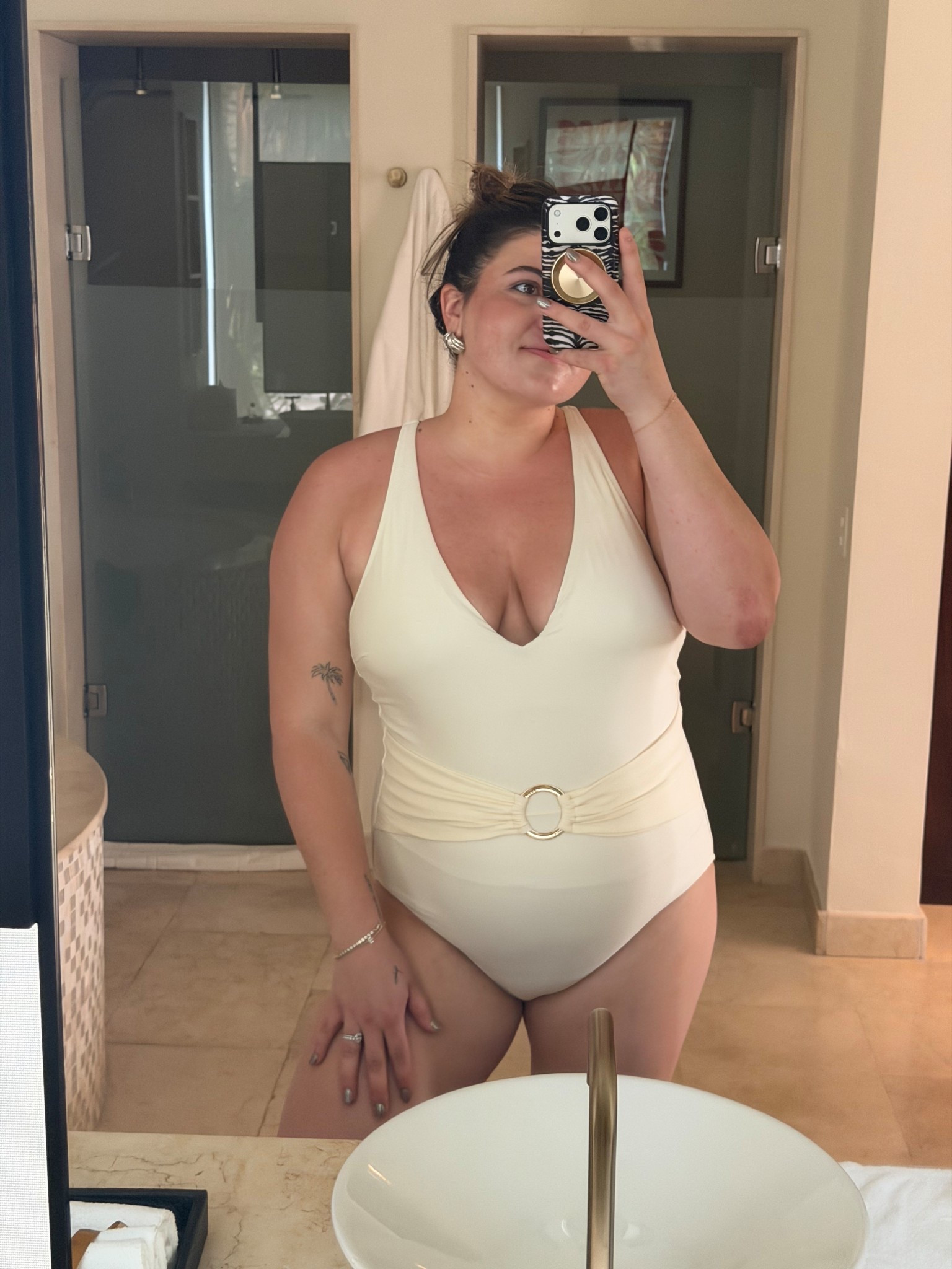 Tummy control and coverage swimsuit. Wearing xl

Mom friendly, good 🍑 coverage, midsize and thick tummy approved 

#LTKSwim #LTKTravel #LTKMidsize