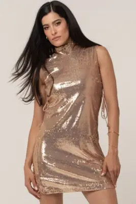 Vestido Curto Gola Alta Paetê Gold Smk Dourado | Dafiti (BR)