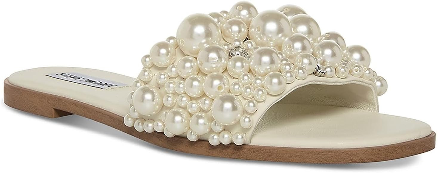 Steve Madden Women's Knicky Flat Sandal | Amazon (US)