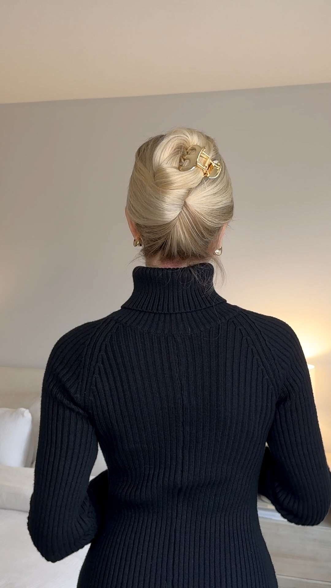 Easy claw clip hair tutoriall

#LTKBeauty