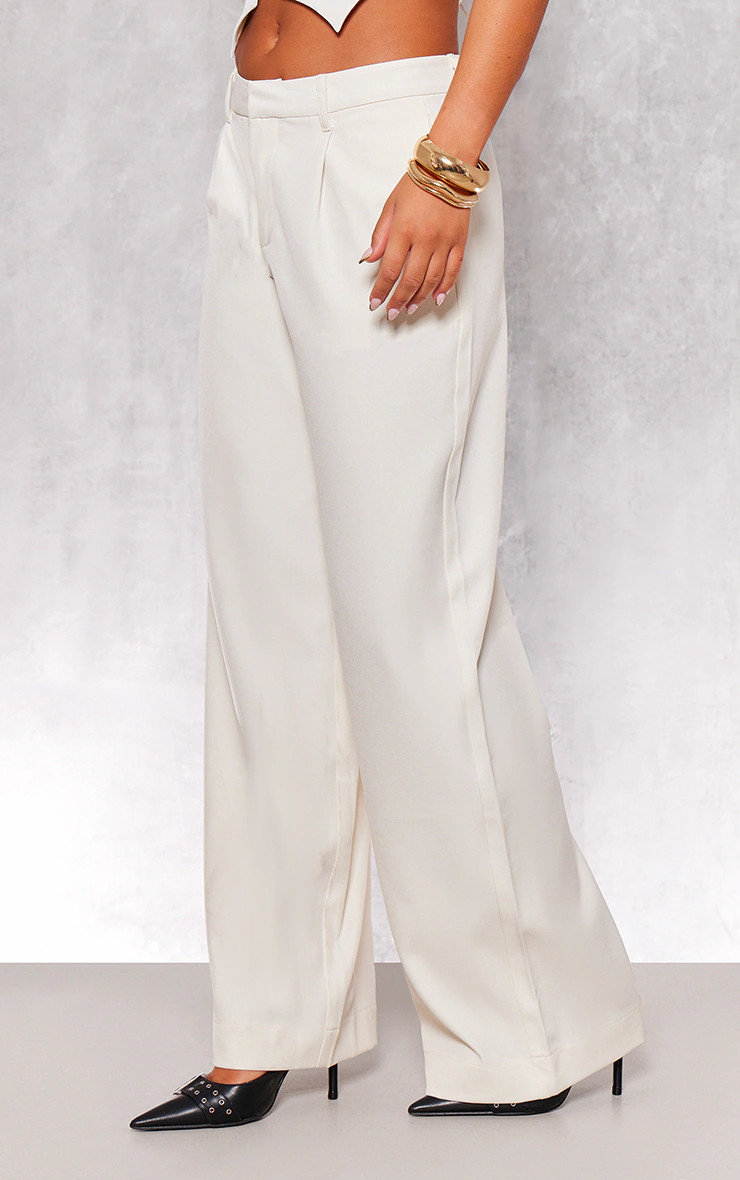 White Woven Tailored High Waist Pleated Pants | PrettyLittleThing US